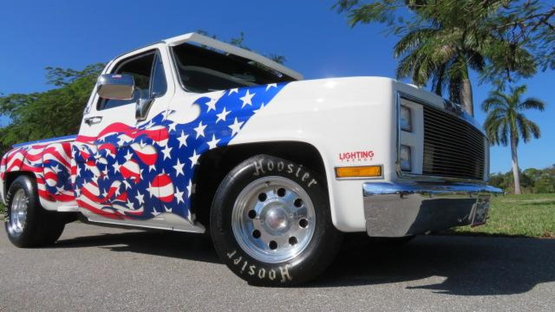 1986 White /Black Chevrolet Silverado 1500 Custom Deluxe 2WD (2GCDC14H5G1) with an 5.0L V8 OHV engine, located at 4301 Oak Circle #19, Boca Raton, FL, 33431, (954) 561-2499, 26.388861, -80.084038 - You are looking at an Absolutely Stunning Show Winning 1986 Chevy C10 Stepside that had a frame off restoration. This is a highly decorated show truck that has won many trophies across many different categories. It's radical and turns heads everywhere. This truck went through a highly meticulous fra - Photo#0