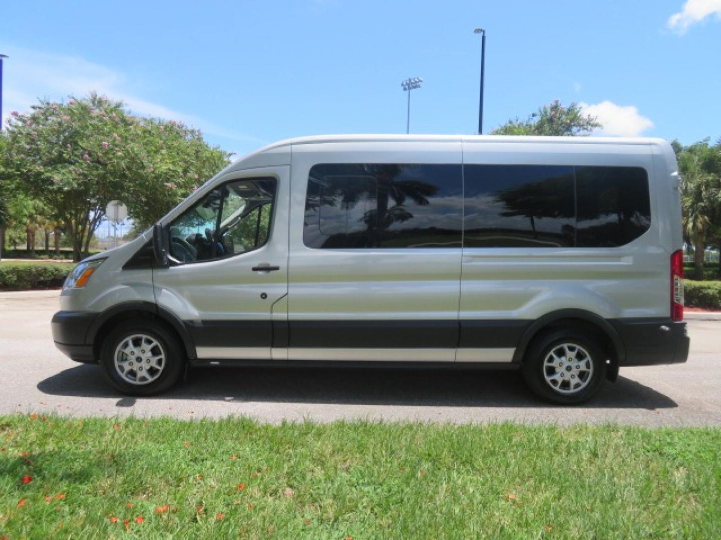 2015 Silver Ford Transit 350 Wagon Low Roof XL 60/40 Pass. 148-in. WB (1FBAX2CM3FK) with an 3.7L V6 DOHC 24V engine, 6-Speed Automatic transmission, located at 4301 Oak Circle #19, Boca Raton, FL, 33431, (954) 561-2499, 26.388861, -80.084038 - Photo#12