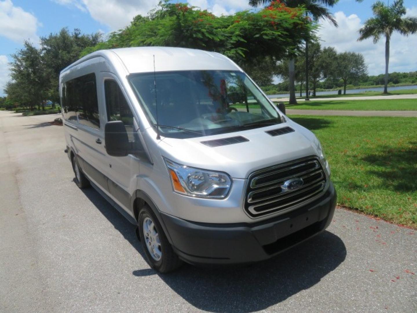 2015 Silver Ford Transit 350 Wagon Low Roof XL 60/40 Pass. 148-in. WB (1FBAX2CM3FK) with an 3.7L V6 DOHC 24V engine, 6-Speed Automatic transmission, located at 4301 Oak Circle #19, Boca Raton, FL, 33431, (954) 561-2499, 26.388861, -80.084038 - Photo#19