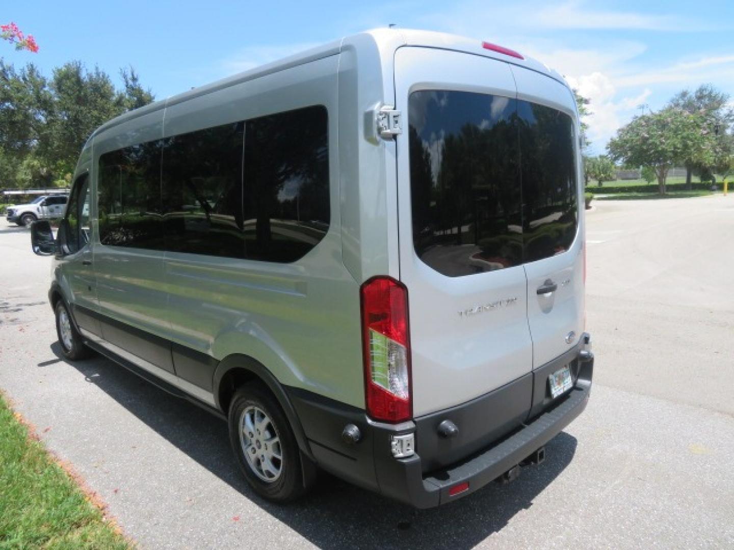 2015 Silver Ford Transit 350 Wagon Low Roof XL 60/40 Pass. 148-in. WB (1FBAX2CM3FK) with an 3.7L V6 DOHC 24V engine, 6-Speed Automatic transmission, located at 4301 Oak Circle #19, Boca Raton, FL, 33431, (954) 561-2499, 26.388861, -80.084038 - Photo#22