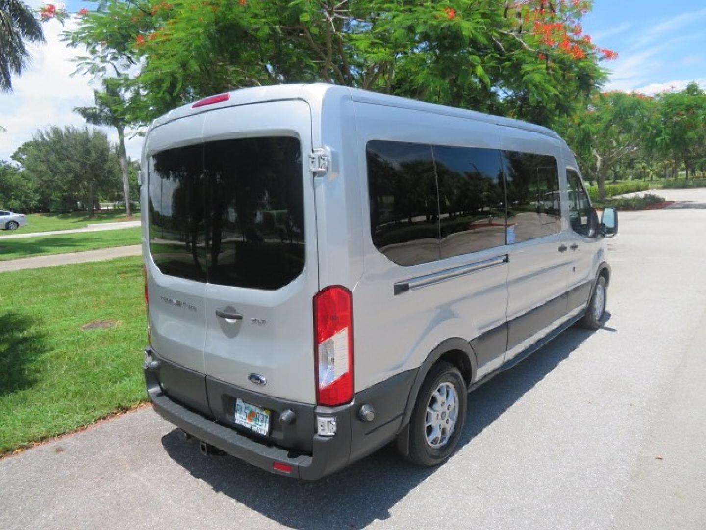 2015 Silver Ford Transit 350 Wagon Low Roof XL 60/40 Pass. 148-in. WB (1FBAX2CM3FK) with an 3.7L V6 DOHC 24V engine, 6-Speed Automatic transmission, located at 4301 Oak Circle #19, Boca Raton, FL, 33431, (954) 561-2499, 26.388861, -80.084038 - Photo#24