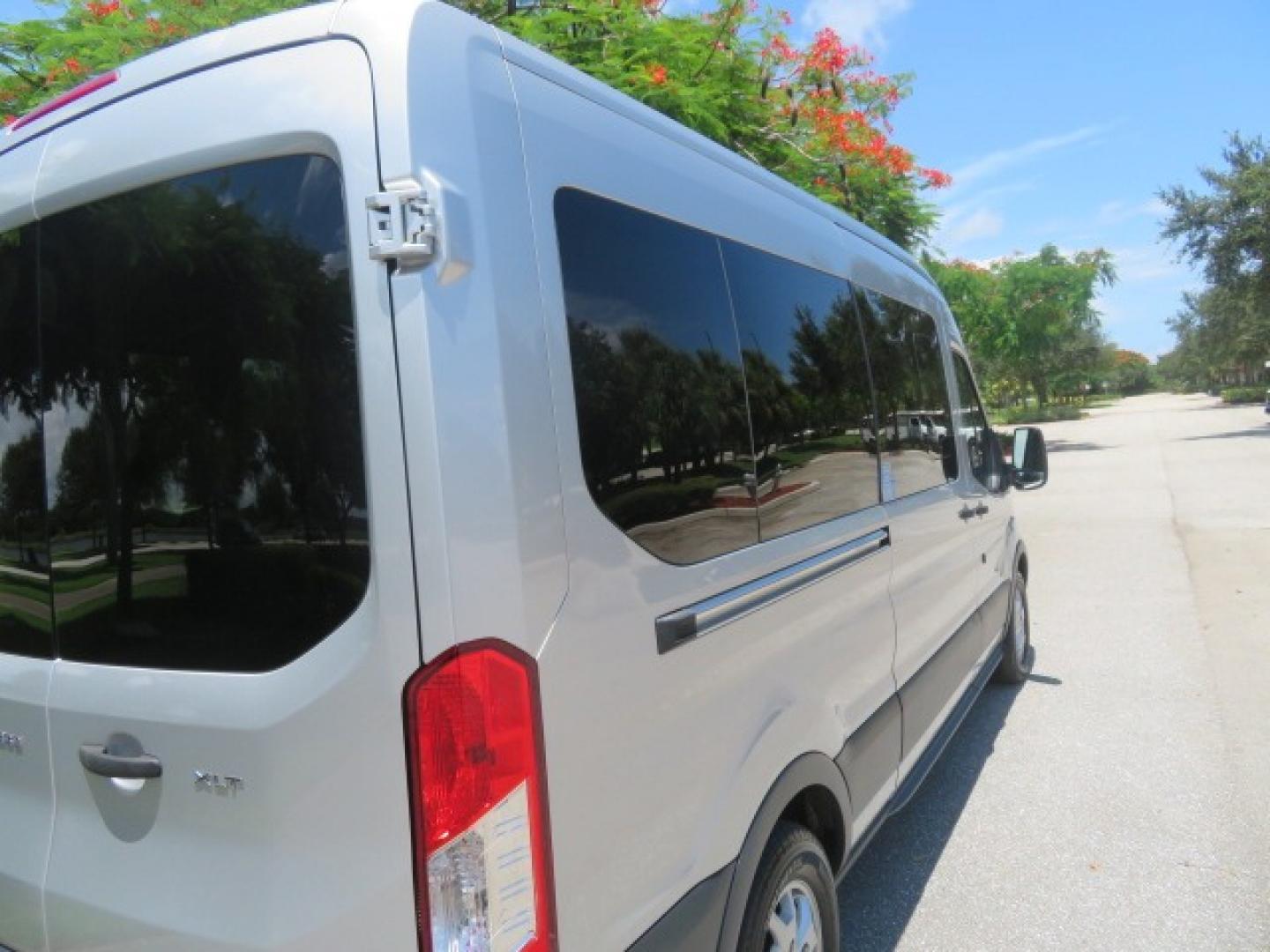 2015 Silver Ford Transit 350 Wagon Low Roof XL 60/40 Pass. 148-in. WB (1FBAX2CM3FK) with an 3.7L V6 DOHC 24V engine, 6-Speed Automatic transmission, located at 4301 Oak Circle #19, Boca Raton, FL, 33431, (954) 561-2499, 26.388861, -80.084038 - Photo#28