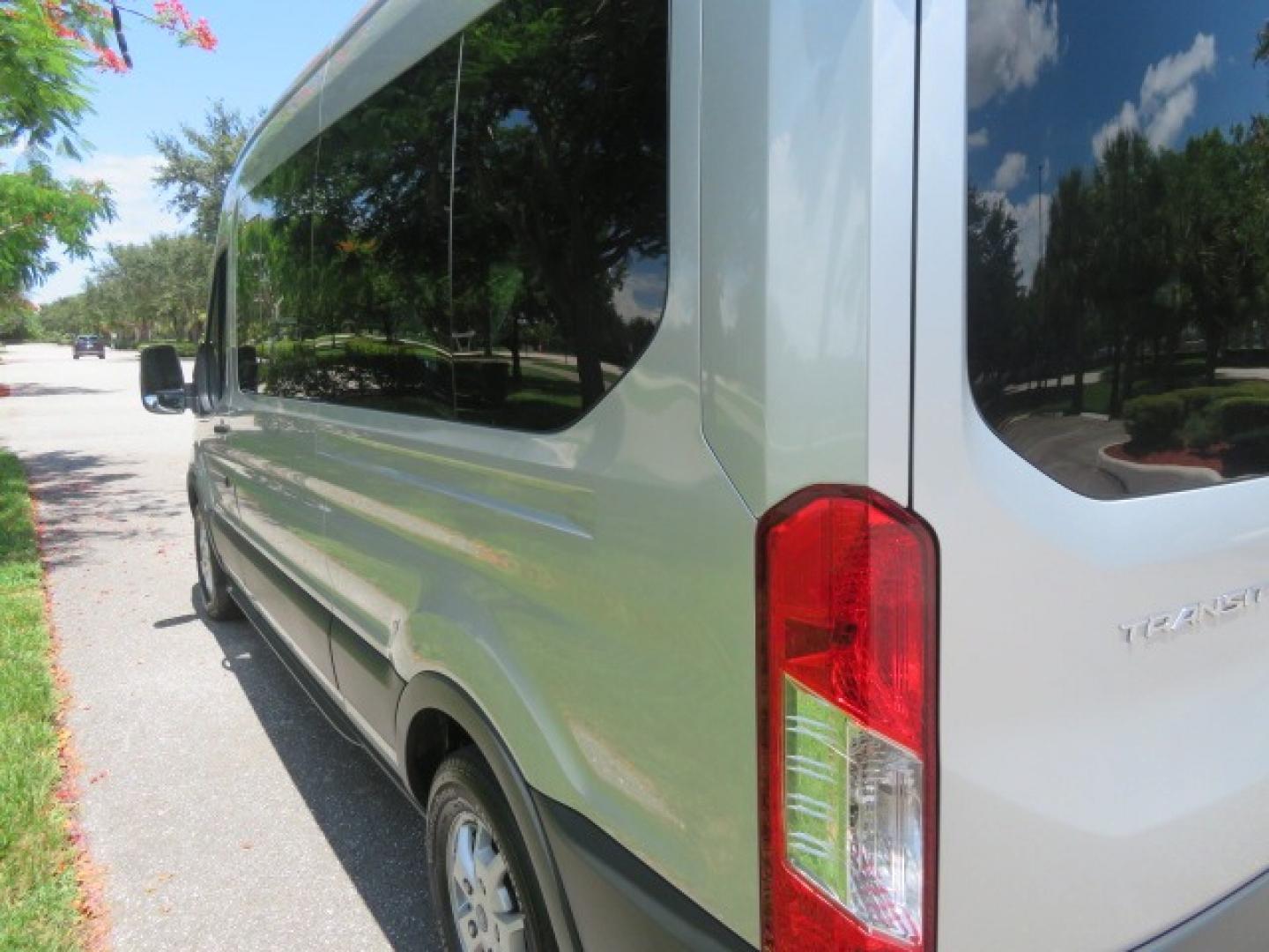 2015 Silver Ford Transit 350 Wagon Low Roof XL 60/40 Pass. 148-in. WB (1FBAX2CM3FK) with an 3.7L V6 DOHC 24V engine, 6-Speed Automatic transmission, located at 4301 Oak Circle #19, Boca Raton, FL, 33431, (954) 561-2499, 26.388861, -80.084038 - Photo#35