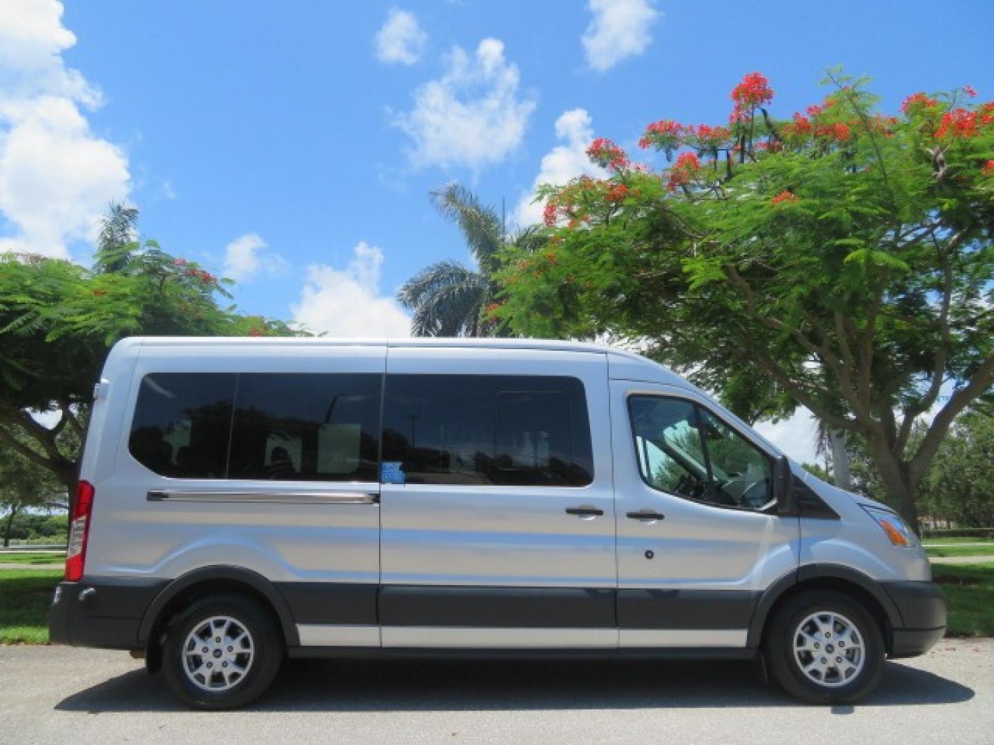 2015 Silver Ford Transit 350 Wagon Low Roof XL 60/40 Pass. 148-in. WB (1FBAX2CM3FK) with an 3.7L V6 DOHC 24V engine, 6-Speed Automatic transmission, located at 4301 Oak Circle #19, Boca Raton, FL, 33431, (954) 561-2499, 26.388861, -80.084038 - Photo#5