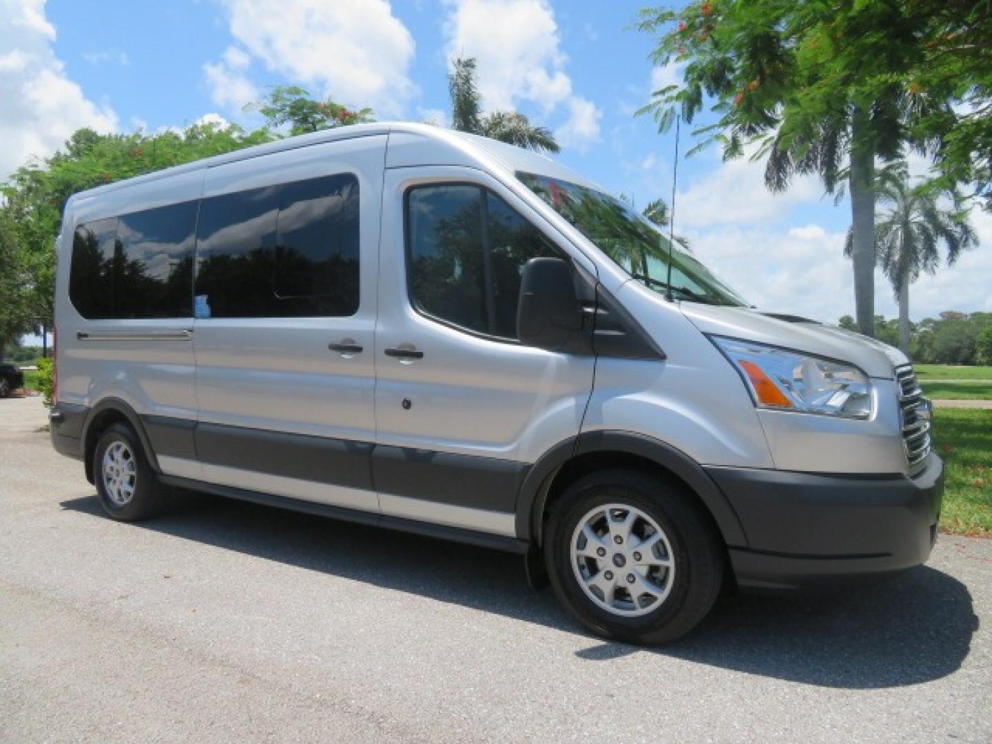 2015 Silver Ford Transit 350 Wagon Low Roof XL 60/40 Pass. 148-in. WB (1FBAX2CM3FK) with an 3.7L V6 DOHC 24V engine, 6-Speed Automatic transmission, located at 4301 Oak Circle #19, Boca Raton, FL, 33431, (954) 561-2499, 26.388861, -80.084038 - Photo#7