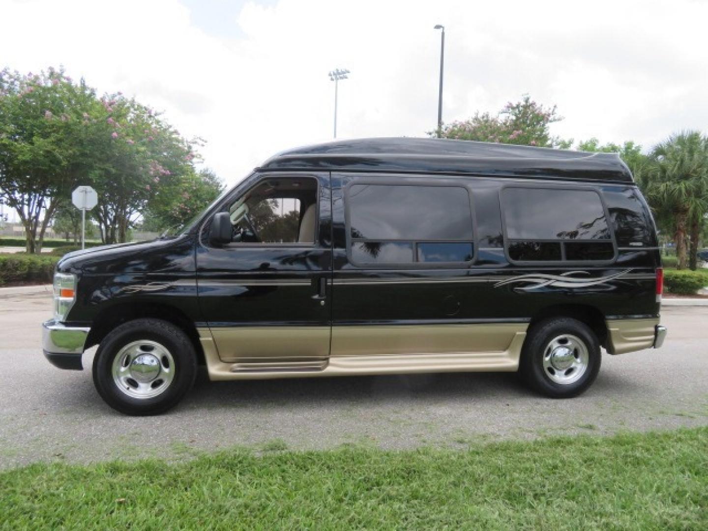 2013 Black Ford E-Series Van E-150 (1FDNE1EL6DD) with an 5.4L V8 SOHC 16V FFV engine, 4-Speed Automatic transmission, located at 4301 Oak Circle #19, Boca Raton, FL, 33431, (954) 561-2499, 26.388861, -80.084038 - Photo#13