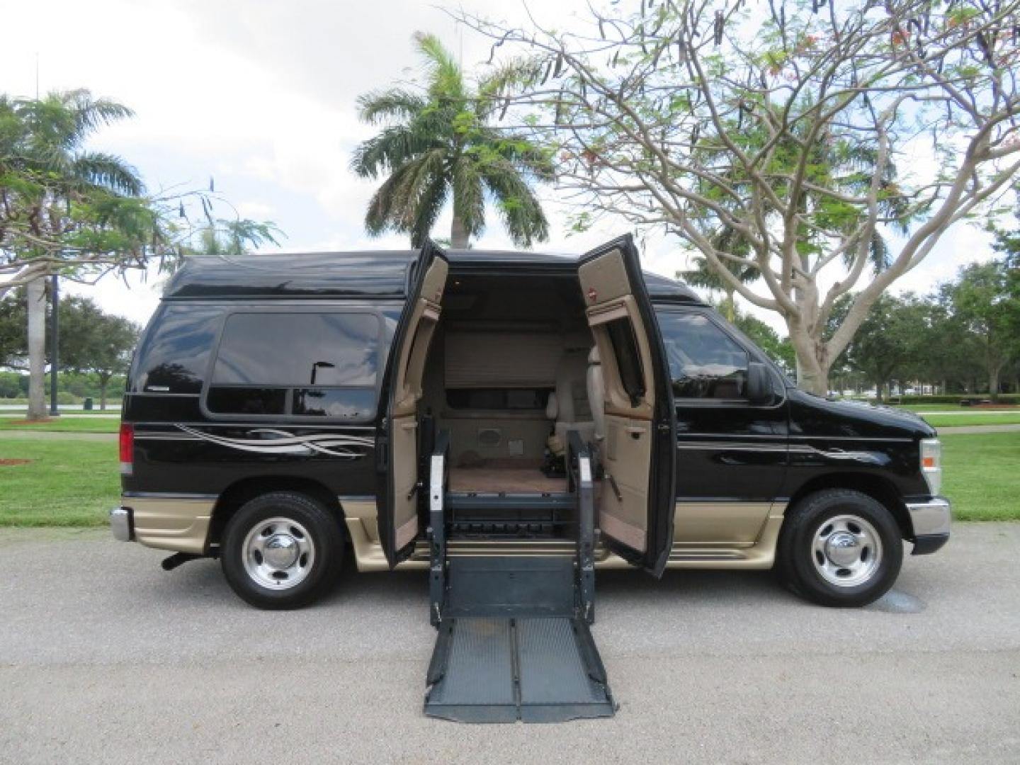 2013 Black Ford E-Series Van E-150 (1FDNE1EL6DD) with an 5.4L V8 SOHC 16V FFV engine, 4-Speed Automatic transmission, located at 4301 Oak Circle #19, Boca Raton, FL, 33431, (954) 561-2499, 26.388861, -80.084038 - Photo#45