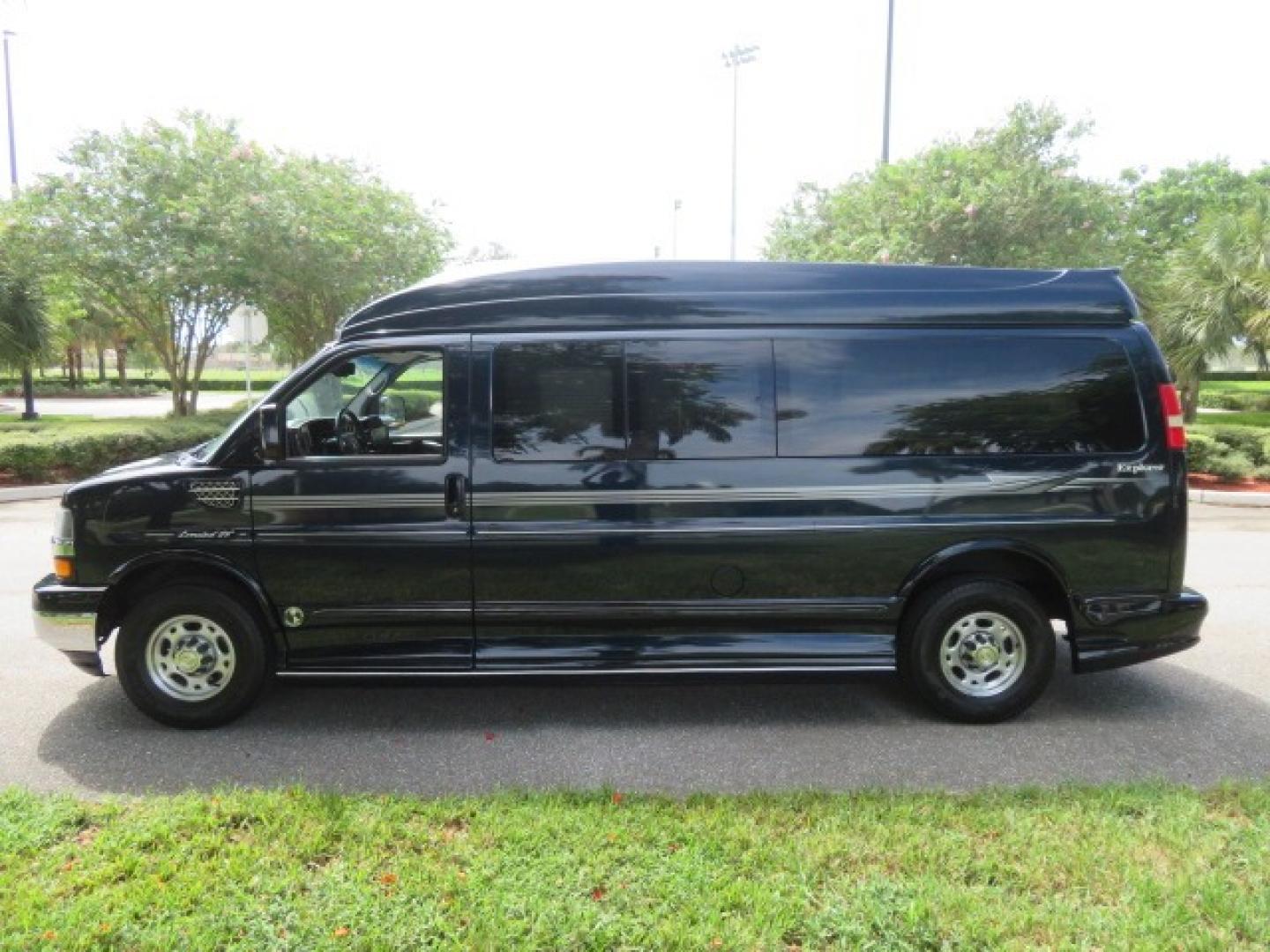 2012 Dark Blue /GRAY Chevrolet Express G2500 3LT RV (1GBWGLCG1C1) with an 6.0L V8 OHV 16V FFV engine, 6-Speed Automatic transmission, located at 4301 Oak Circle #19, Boca Raton, FL, 33431, (954) 561-2499, 26.388861, -80.084038 - You are looking at a Gorgeous 2012 Chevy Express Extended 2500 Handicap Wheelchair Conversion Van Explorer High Top Conversion with 47K Original Miles, Raised Side Entry Doors, Braun Side Wheelchair Lift with Wire Pendant Controls, Tie Down System, Plush Interior, Heated Seats, Back Up Camera, Rear - Photo#24