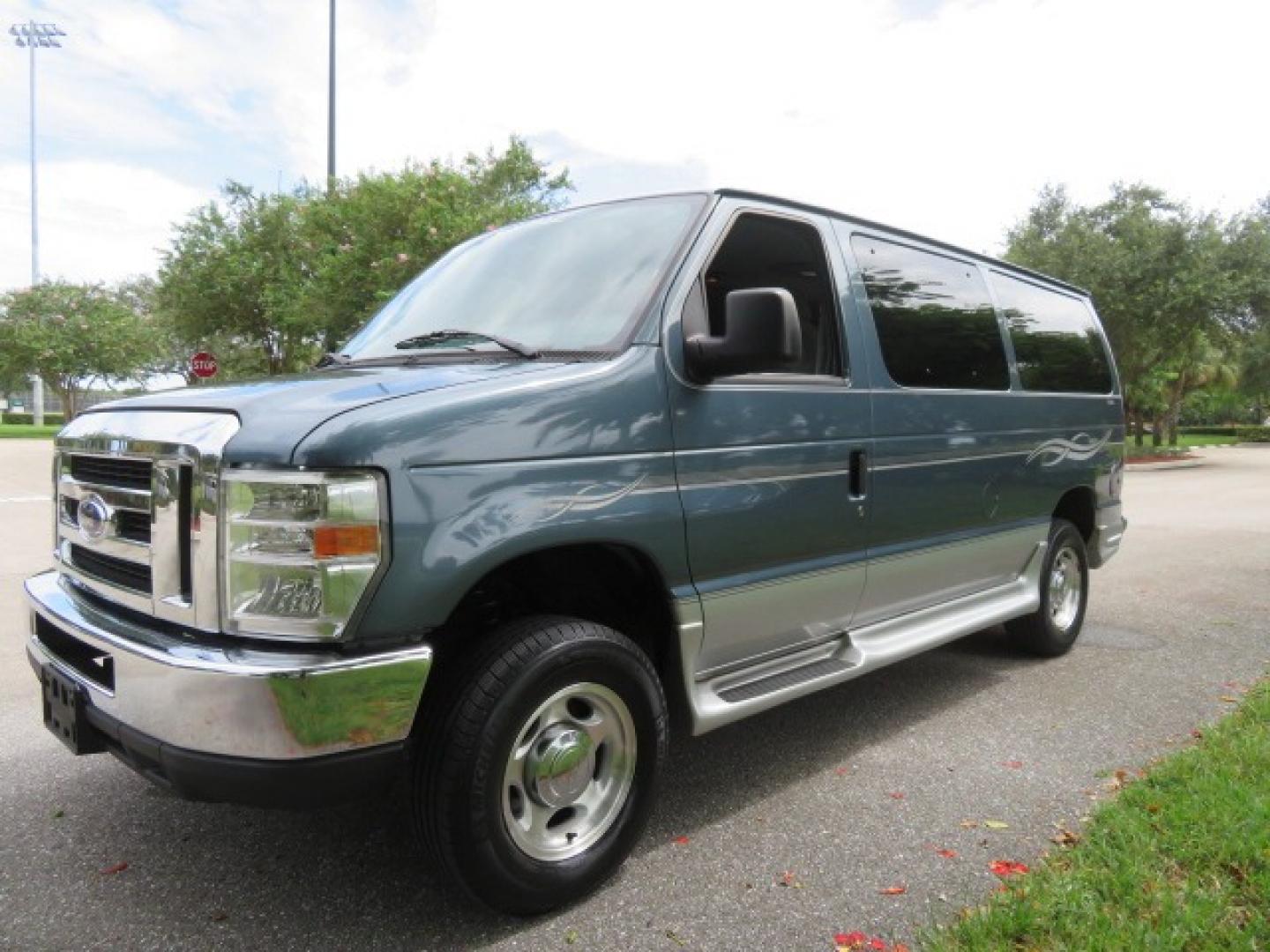 2012 Dark Blue Ford E-Series Van E-150 (1FTNE1EL9CD) with an 5.4L V8 SOHC 16V FFV engine, 4-Speed Automatic transmission, located at 4301 Oak Circle #19, Boca Raton, FL, 33431, (954) 561-2499, 26.388861, -80.084038 - Photo#9