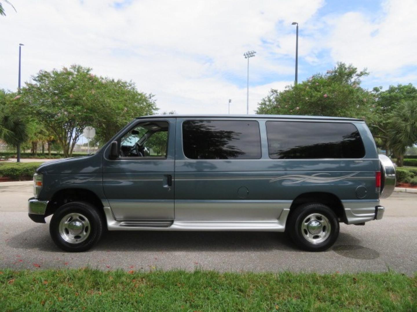 2012 Dark Blue Ford E-Series Van E-150 (1FTNE1EL9CD) with an 5.4L V8 SOHC 16V FFV engine, 4-Speed Automatic transmission, located at 4301 Oak Circle #19, Boca Raton, FL, 33431, (954) 561-2499, 26.388861, -80.084038 - Photo#11