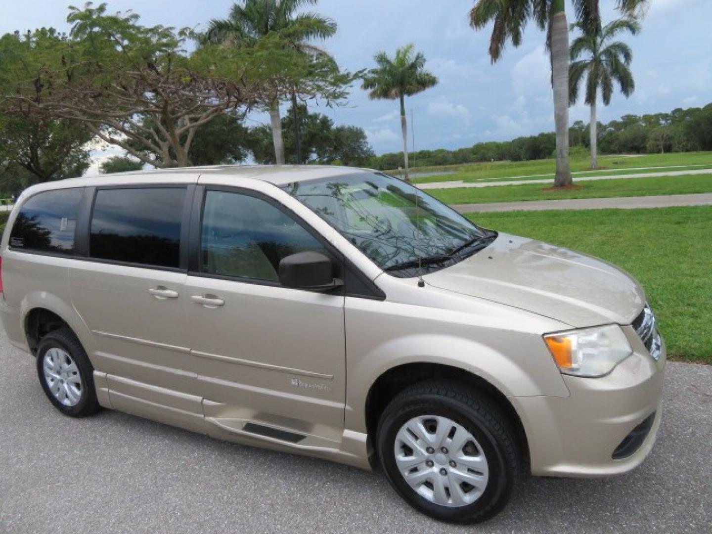 2013 Gold /Tan Dodge Grand Caravan SE (2C4RDGBG8DR) with an 3.6L V6 DOHC 24V engine, 6-Speed Automatic transmission, located at 4301 Oak Circle #19, Boca Raton, FL, 33431, (954) 561-2499, 26.388861, -80.084038 - You are looking at a Gorgeous 2015 Dodge Grand Caravan Braunability Handicap Wheelchair Side Entry, Conversion Van with 18K Original Miles, Lowered Floor, Kneelvan, EZ Lock Passenger Side, Q Straint Ratchet Tie Down System, Quick Release Front Seats, and Much Much More. This is a Beautiful Florida V - Photo#25