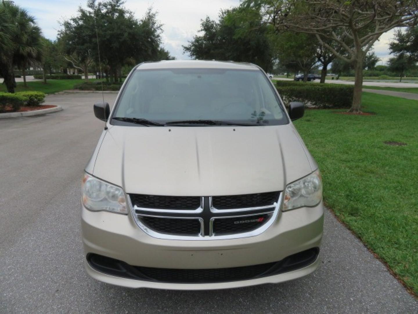 2013 Gold /Tan Dodge Grand Caravan SE (2C4RDGBG8DR) with an 3.6L V6 DOHC 24V engine, 6-Speed Automatic transmission, located at 4301 Oak Circle #19, Boca Raton, FL, 33431, (954) 561-2499, 26.388861, -80.084038 - You are looking at a Gorgeous 2015 Dodge Grand Caravan Braunability Handicap Wheelchair Side Entry, Conversion Van with 18K Original Miles, Lowered Floor, Kneelvan, EZ Lock Passenger Side, Q Straint Ratchet Tie Down System, Quick Release Front Seats, and Much Much More. This is a Beautiful Florida V - Photo#27