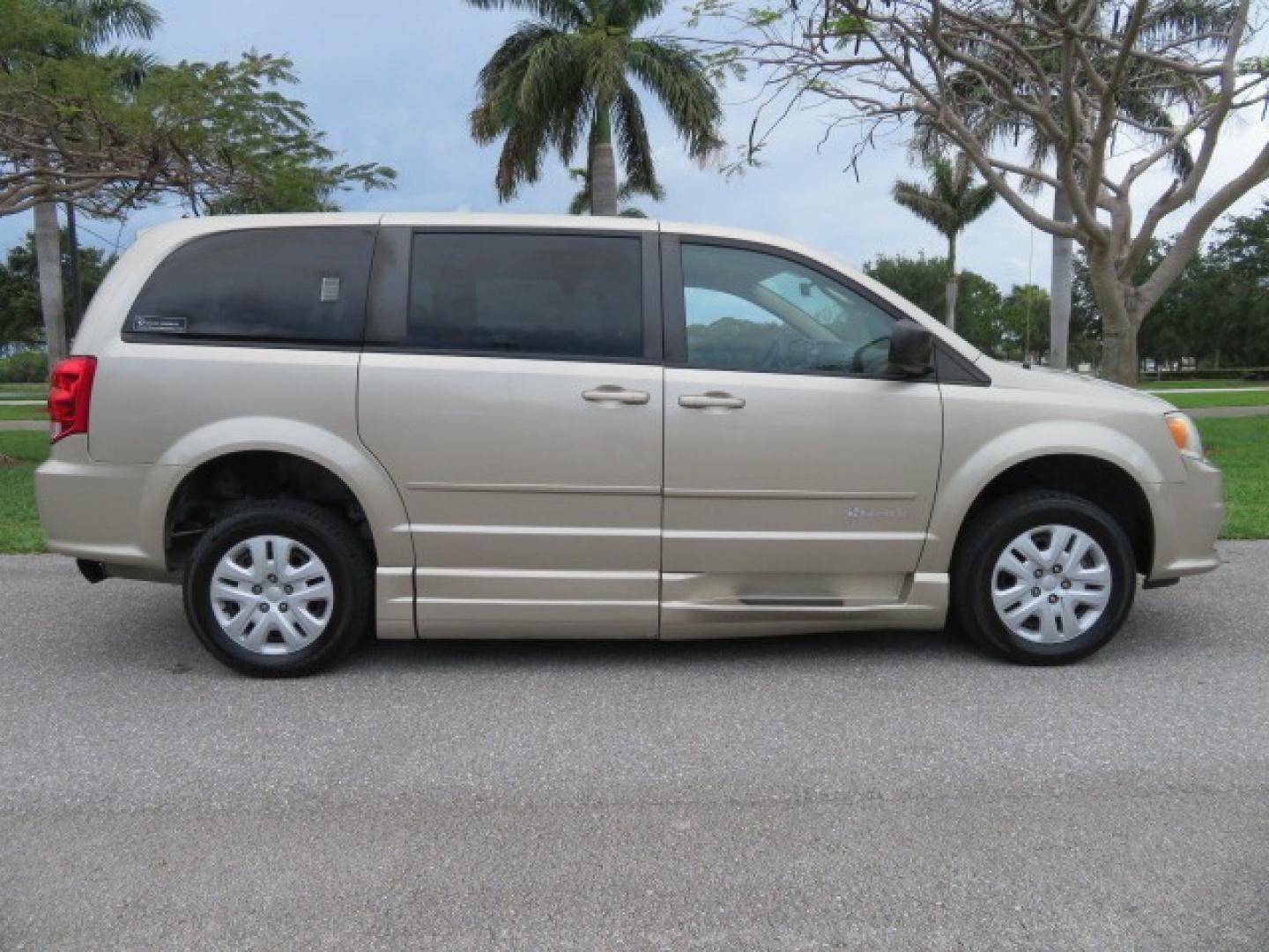 2013 Gold /Tan Dodge Grand Caravan SE (2C4RDGBG8DR) with an 3.6L V6 DOHC 24V engine, 6-Speed Automatic transmission, located at 4301 Oak Circle #19, Boca Raton, FL, 33431, (954) 561-2499, 26.388861, -80.084038 - You are looking at a Gorgeous 2015 Dodge Grand Caravan Braunability Handicap Wheelchair Side Entry, Conversion Van with 18K Original Miles, Lowered Floor, Kneelvan, EZ Lock Passenger Side, Q Straint Ratchet Tie Down System, Quick Release Front Seats, and Much Much More. This is a Beautiful Florida V - Photo#36