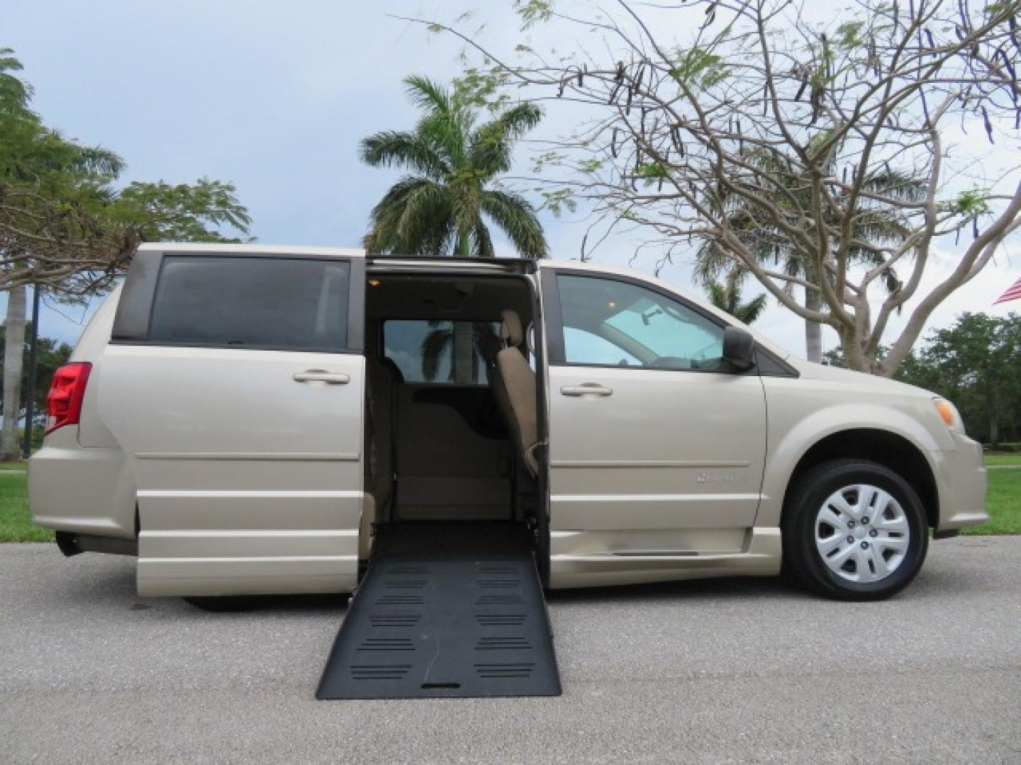 2013 Gold /Tan Dodge Grand Caravan SE (2C4RDGBG8DR) with an 3.6L V6 DOHC 24V engine, 6-Speed Automatic transmission, located at 4301 Oak Circle #19, Boca Raton, FL, 33431, (954) 561-2499, 26.388861, -80.084038 - You are looking at a Gorgeous 2015 Dodge Grand Caravan Braunability Handicap Wheelchair Side Entry, Conversion Van with 18K Original Miles, Lowered Floor, Kneelvan, EZ Lock Passenger Side, Q Straint Ratchet Tie Down System, Quick Release Front Seats, and Much Much More. This is a Beautiful Florida V - Photo#38