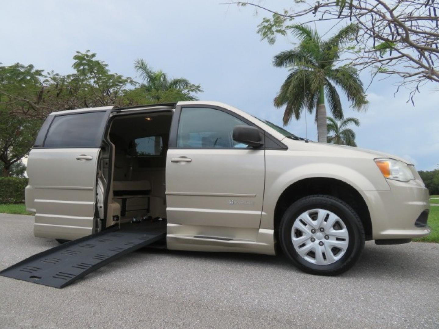 2013 Gold /Tan Dodge Grand Caravan SE (2C4RDGBG8DR) with an 3.6L V6 DOHC 24V engine, 6-Speed Automatic transmission, located at 4301 Oak Circle #19, Boca Raton, FL, 33431, (954) 561-2499, 26.388861, -80.084038 - You are looking at a Gorgeous 2015 Dodge Grand Caravan Braunability Handicap Wheelchair Side Entry, Conversion Van with 18K Original Miles, Lowered Floor, Kneelvan, EZ Lock Passenger Side, Q Straint Ratchet Tie Down System, Quick Release Front Seats, and Much Much More. This is a Beautiful Florida V - Photo#39