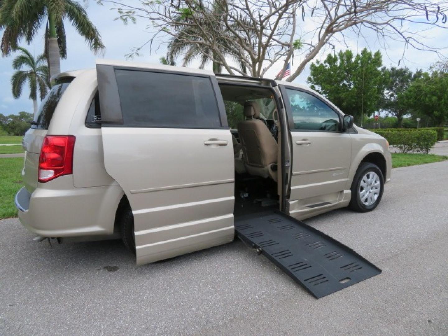 2013 Gold /Tan Dodge Grand Caravan SE (2C4RDGBG8DR) with an 3.6L V6 DOHC 24V engine, 6-Speed Automatic transmission, located at 4301 Oak Circle #19, Boca Raton, FL, 33431, (954) 561-2499, 26.388861, -80.084038 - You are looking at a Gorgeous 2015 Dodge Grand Caravan Braunability Handicap Wheelchair Side Entry, Conversion Van with 18K Original Miles, Lowered Floor, Kneelvan, EZ Lock Passenger Side, Q Straint Ratchet Tie Down System, Quick Release Front Seats, and Much Much More. This is a Beautiful Florida V - Photo#44