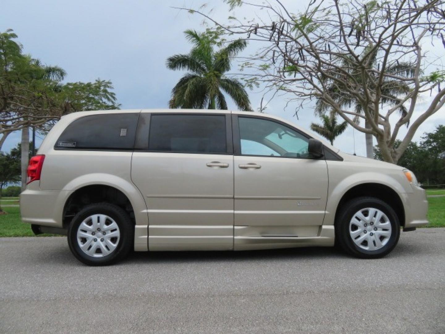 2013 Gold /Tan Dodge Grand Caravan SE (2C4RDGBG8DR) with an 3.6L V6 DOHC 24V engine, 6-Speed Automatic transmission, located at 4301 Oak Circle #19, Boca Raton, FL, 33431, (954) 561-2499, 26.388861, -80.084038 - You are looking at a Gorgeous 2015 Dodge Grand Caravan Braunability Handicap Wheelchair Side Entry, Conversion Van with 18K Original Miles, Lowered Floor, Kneelvan, EZ Lock Passenger Side, Q Straint Ratchet Tie Down System, Quick Release Front Seats, and Much Much More. This is a Beautiful Florida V - Photo#6