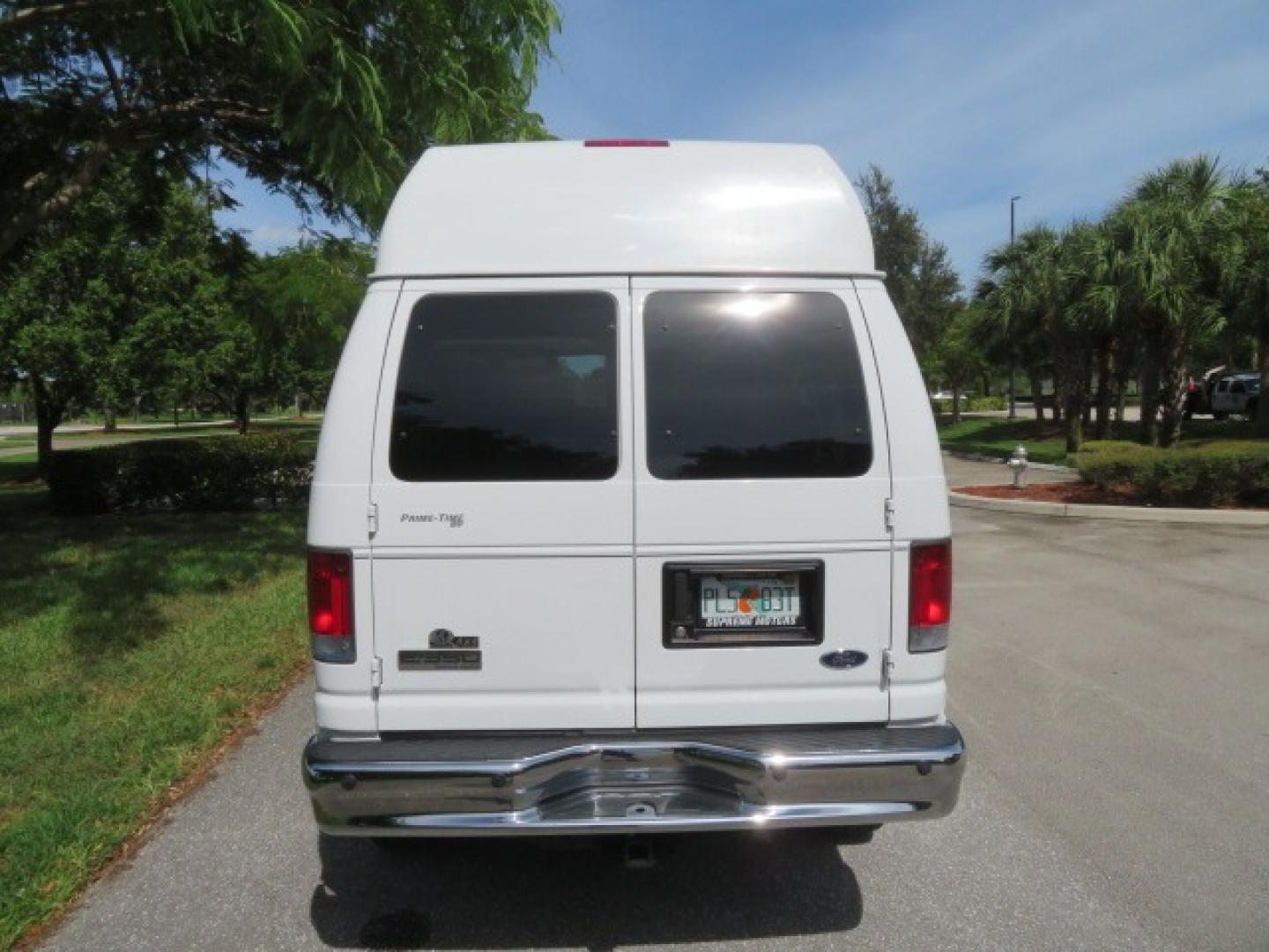 2010 White Ford E-Series Van E-350 Super Duty (1FTSE3ESXAD) with an 6.8L V10 SOHC 20V engine, located at 4301 Oak Circle #19, Boca Raton, FL, 33431, (954) 561-2499, 26.388861, -80.084038 - You are looking at a Beautiful and Extremely Rare 2010 Ford Econoline E350 Super Duty High Top Quigley 4x4 Handicap Wheelchair Conversion Van. This is a very nice Rust Free and Smoke Free Conversion Van with a Clean Carfax and Clean Title. No Stories and No Issues. This van is fully loaded with all - Photo#33