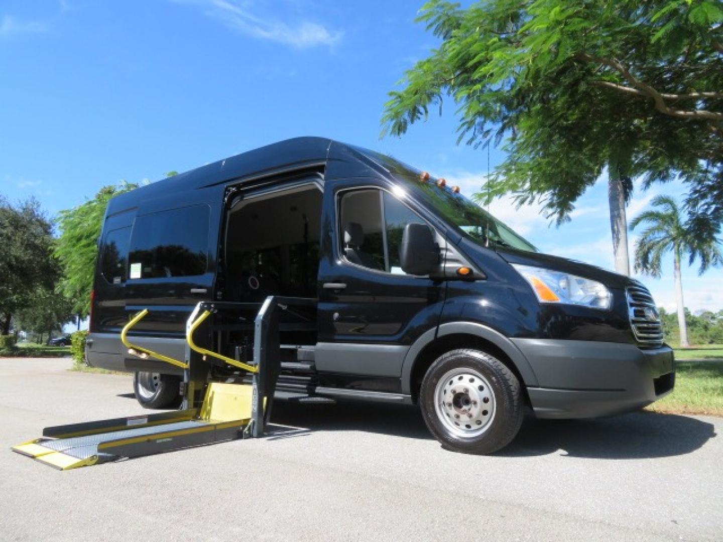 2017 Ford Transit 350 Wagon HD High Roof XLT Sliding Pass. 148 WB EL (1FBVU4XG3HK) with an 3.5L V6 DOHC 24V engine, 6A transmission, located at 4301 Oak Circle #19, Boca Raton, FL, 33431, (954) 561-2499, 26.388861, -80.084038 - Photo#0