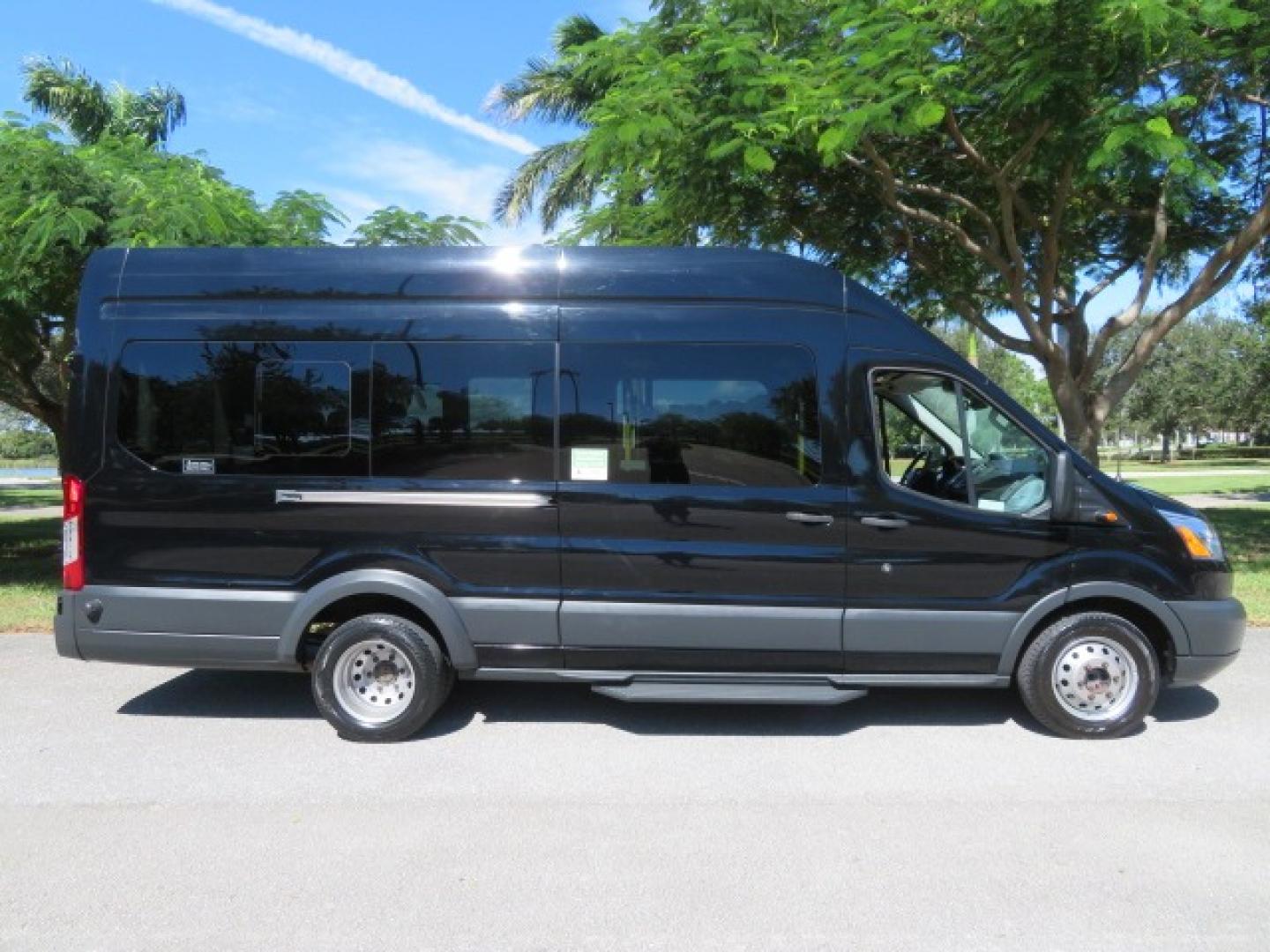 2017 Ford Transit 350 Wagon HD High Roof XLT Sliding Pass. 148 WB EL (1FBVU4XG3HK) with an 3.5L V6 DOHC 24V engine, 6A transmission, located at 4301 Oak Circle #19, Boca Raton, FL, 33431, (954) 561-2499, 26.388861, -80.084038 - Photo#20