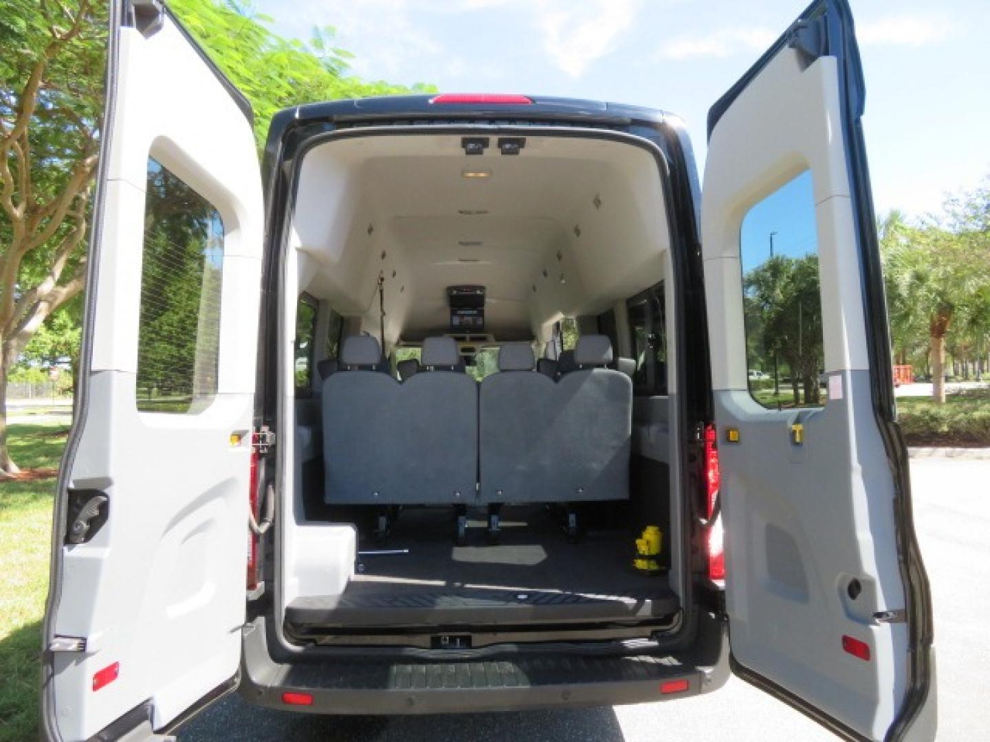 2017 Ford Transit 350 Wagon HD High Roof XLT Sliding Pass. 148 WB EL (1FBVU4XG3HK) with an 3.5L V6 DOHC 24V engine, 6A transmission, located at 4301 Oak Circle #19, Boca Raton, FL, 33431, (954) 561-2499, 26.388861, -80.084038 - Photo#80