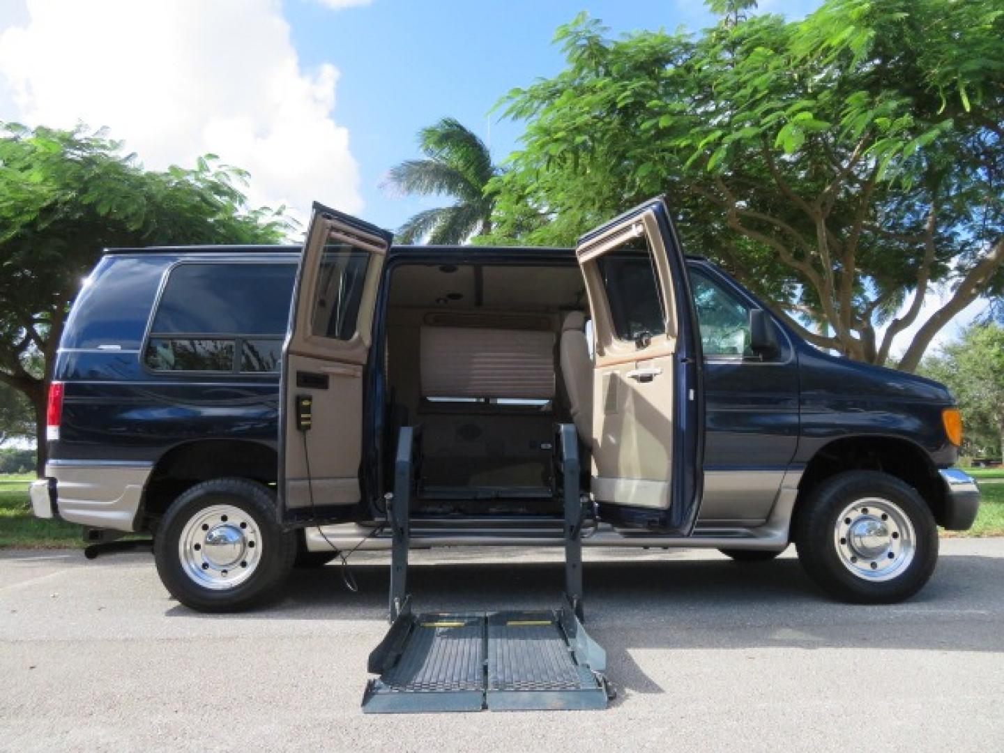 2006 Dark Blue Ford E-Series Van E-250 (1FDNE24L06D) with an 5.4L V8 SOHC 16V engine, 4-Speed Automatic transmission, located at 4301 Oak Circle #19, Boca Raton, FL, 33431, (954) 561-2499, 26.388861, -80.084038 - Photo#0