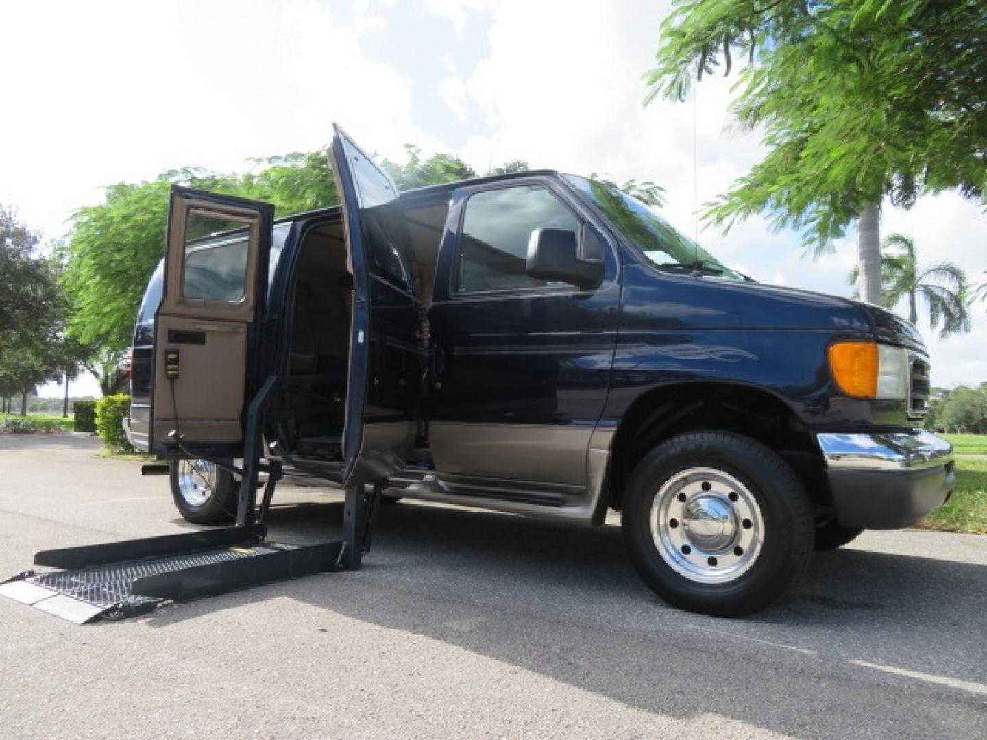 2006 Dark Blue Ford E-Series Van E-250 (1FDNE24L06D) with an 5.4L V8 SOHC 16V engine, 4-Speed Automatic transmission, located at 4301 Oak Circle #19, Boca Raton, FL, 33431, (954) 561-2499, 26.388861, -80.084038 - Photo#1