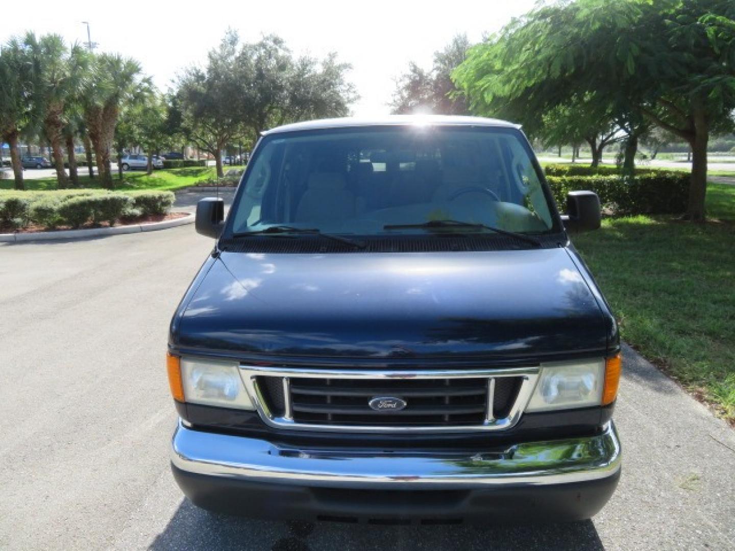 2006 Dark Blue Ford E-Series Van E-250 (1FDNE24L06D) with an 5.4L V8 SOHC 16V engine, 4-Speed Automatic transmission, located at 4301 Oak Circle #19, Boca Raton, FL, 33431, (954) 561-2499, 26.388861, -80.084038 - Photo#21