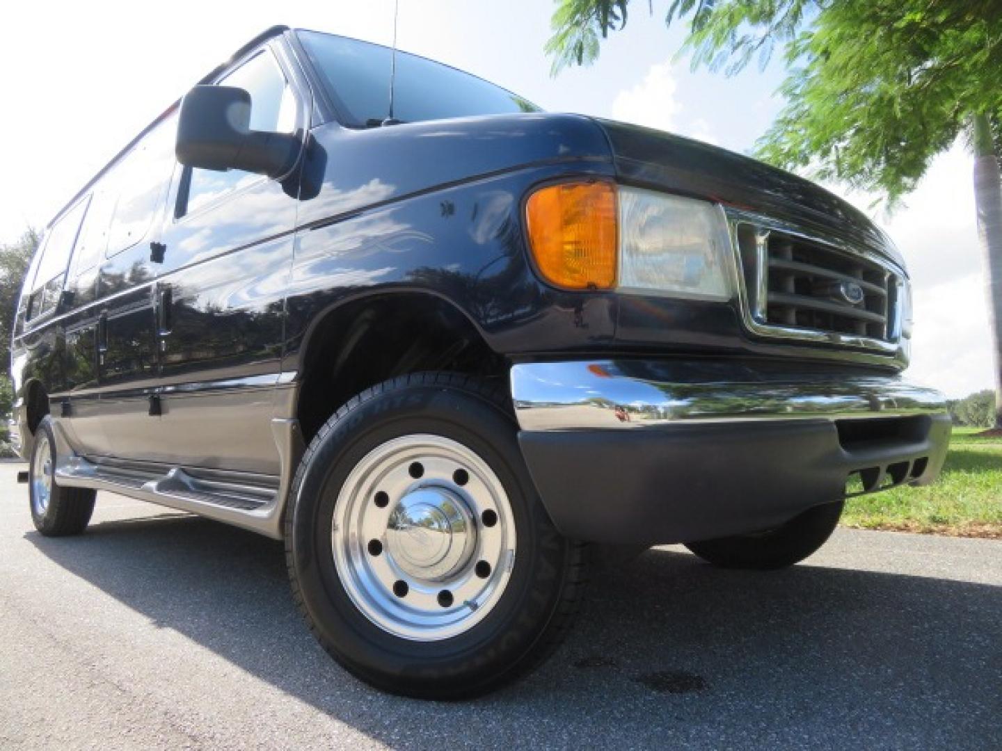 2006 Dark Blue Ford E-Series Van E-250 (1FDNE24L06D) with an 5.4L V8 SOHC 16V engine, 4-Speed Automatic transmission, located at 4301 Oak Circle #19, Boca Raton, FL, 33431, (954) 561-2499, 26.388861, -80.084038 - Photo#2