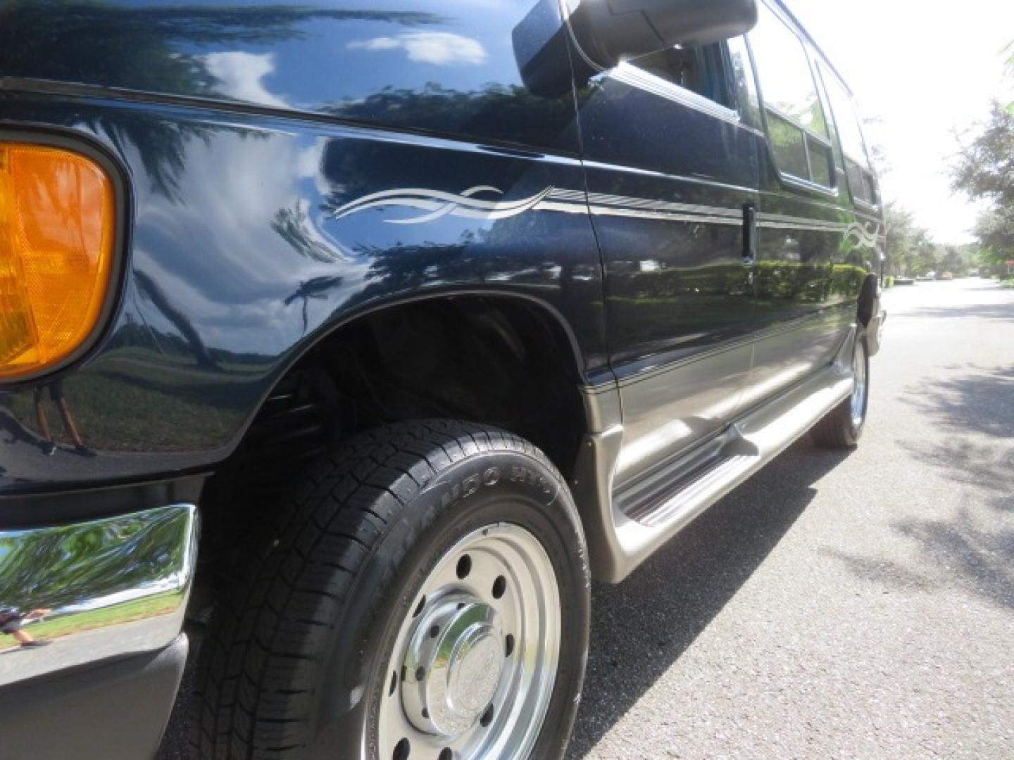 2006 Dark Blue Ford E-Series Van E-250 (1FDNE24L06D) with an 5.4L V8 SOHC 16V engine, 4-Speed Automatic transmission, located at 4301 Oak Circle #19, Boca Raton, FL, 33431, (954) 561-2499, 26.388861, -80.084038 - Photo#35