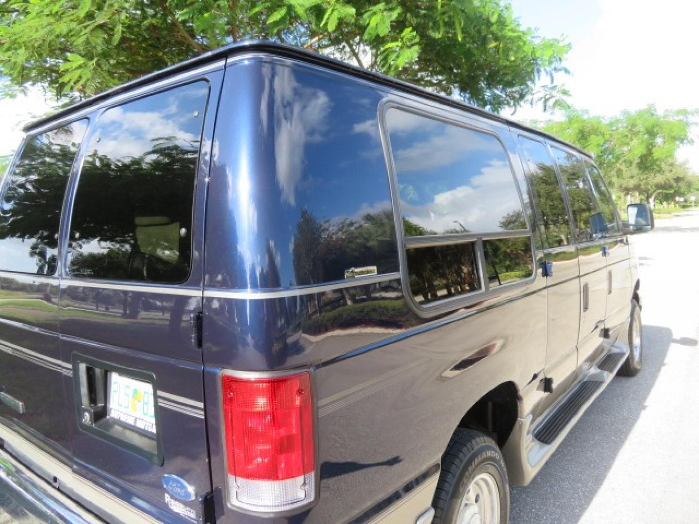 2006 Dark Blue Ford E-Series Van E-250 (1FDNE24L06D) with an 5.4L V8 SOHC 16V engine, 4-Speed Automatic transmission, located at 4301 Oak Circle #19, Boca Raton, FL, 33431, (954) 561-2499, 26.388861, -80.084038 - Photo#38