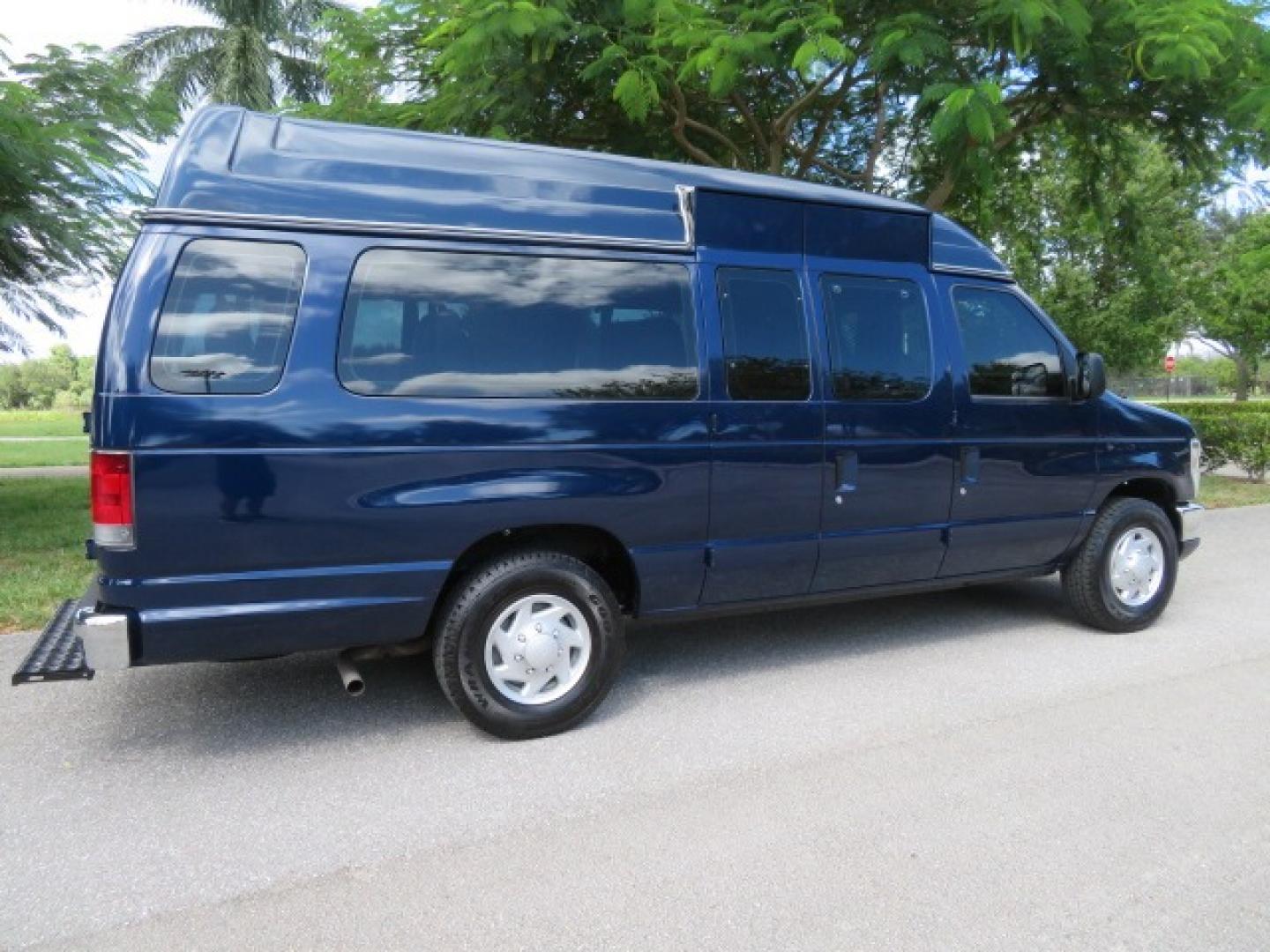 2013 Dark Blue /Gray Ford E-Series Van E-250 Extended (1FTNS2EW4DD) with an 4.6L V8 SOHC 16V engine, 4-Speed Automatic transmission, located at 4301 Oak Circle #19, Boca Raton, FL, 33431, (954) 561-2499, 26.388861, -80.084038 - You are looking at a Beautiful 2013 Ford Econoline E250 Extended handicap wheelchair conversion van with 37K Original Miles, Braun Century 2 800LB Commercial Side Entry Wheelchair Lift, Raised Side Entry, Hard Rubber Floor in the rear, Rear Jump Seats, Rear Folding Seat, Q Straint Tie Down System th - Photo#13