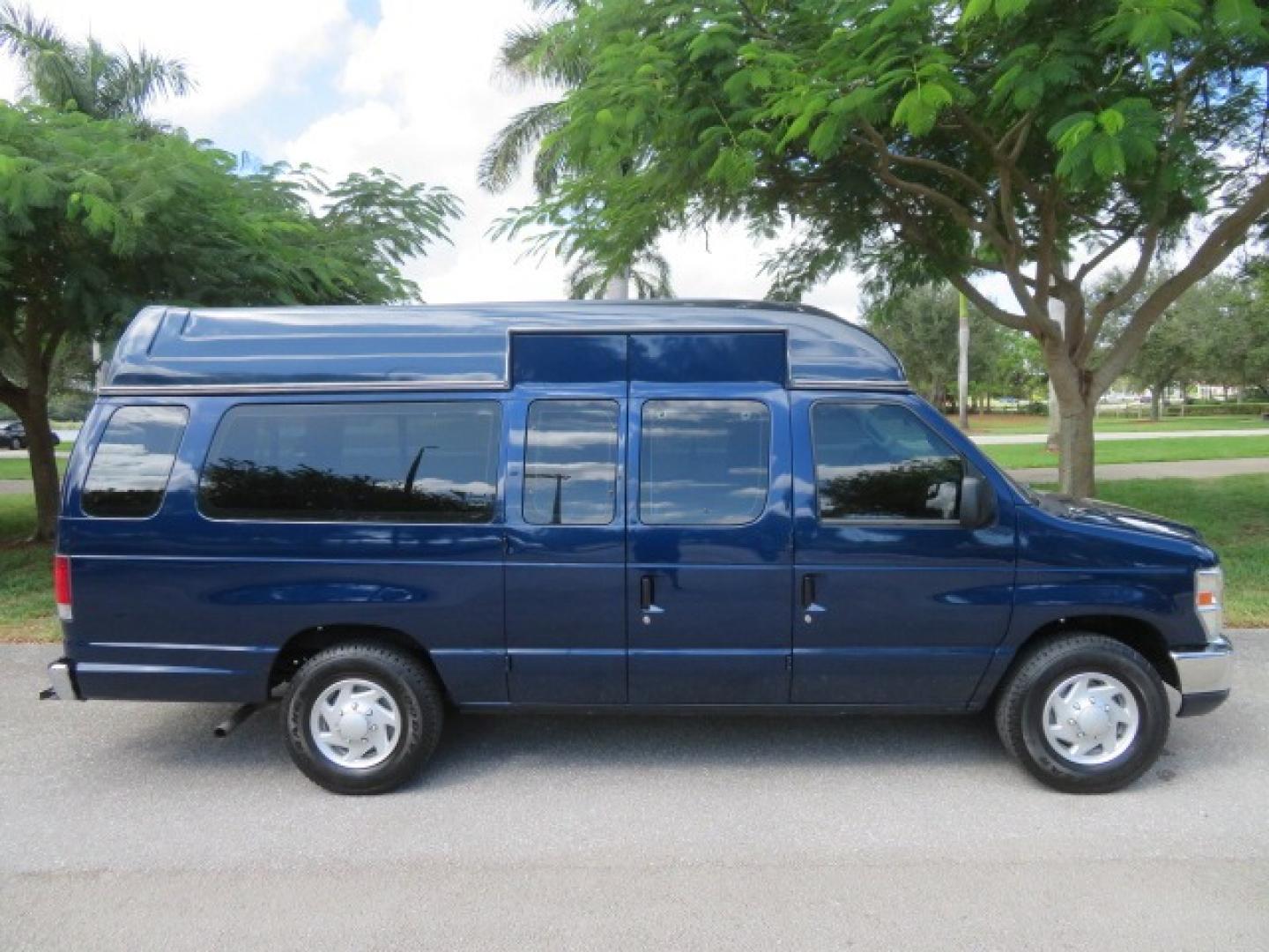 2013 Dark Blue /Gray Ford E-Series Van E-250 Extended (1FTNS2EW4DD) with an 4.6L V8 SOHC 16V engine, 4-Speed Automatic transmission, located at 4301 Oak Circle #19, Boca Raton, FL, 33431, (954) 561-2499, 26.388861, -80.084038 - You are looking at a Beautiful 2013 Ford Econoline E250 Extended handicap wheelchair conversion van with 37K Original Miles, Braun Century 2 800LB Commercial Side Entry Wheelchair Lift, Raised Side Entry, Hard Rubber Floor in the rear, Rear Jump Seats, Rear Folding Seat, Q Straint Tie Down System th - Photo#14