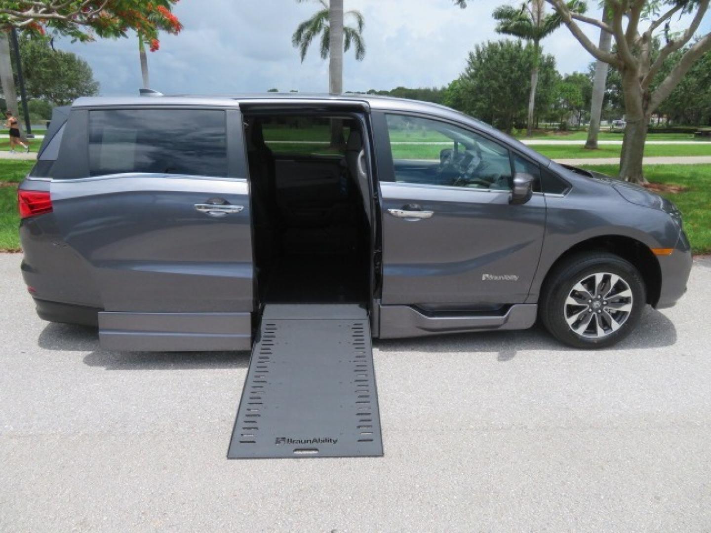 2024 /Gray Honda Odyssey (5FNRL6H60RB) , located at 4301 Oak Circle #19, Boca Raton, FL, 33431, (954) 561-2499, 26.388861, -80.084038 - You are looking at a Brand New New 2024 Honda Odyssey with BraunAbility Side-Entry In Floor XI Power Ramp. Brand New Sienna Braunability Conversion with the XI In Floor Power Ramp and power kneeling Function. Fully Loaded with Leather, Sunroof, Alloy Wheels, Q Straint Tie Down System, 1000lb Capacit - Photo#26