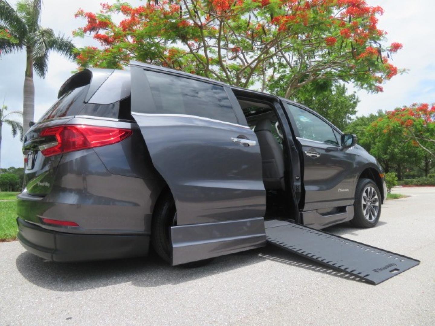 2024 /Gray Honda Odyssey (5FNRL6H60RB) , located at 4301 Oak Circle #19, Boca Raton, FL, 33431, (954) 561-2499, 26.388861, -80.084038 - You are looking at a Brand New New 2024 Honda Odyssey with BraunAbility Side-Entry In Floor XI Power Ramp. Brand New Sienna Braunability Conversion with the XI In Floor Power Ramp and power kneeling Function. Fully Loaded with Leather, Sunroof, Alloy Wheels, Q Straint Tie Down System, 1000lb Capacit - Photo#24