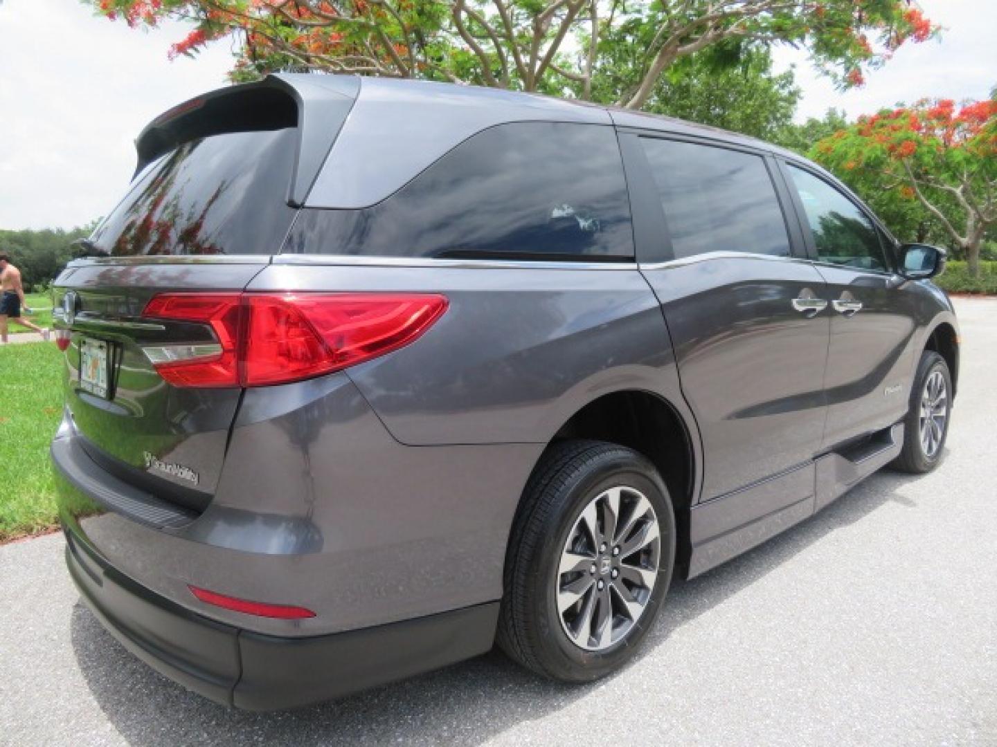 2024 /Gray Honda Odyssey (5FNRL6H60RB) , located at 4301 Oak Circle #19, Boca Raton, FL, 33431, (954) 561-2499, 26.388861, -80.084038 - You are looking at a Brand New New 2024 Honda Odyssey with BraunAbility Side-Entry In Floor XI Power Ramp. Brand New Sienna Braunability Conversion with the XI In Floor Power Ramp and power kneeling Function. Fully Loaded with Leather, Sunroof, Alloy Wheels, Q Straint Tie Down System, 1000lb Capacit - Photo#11