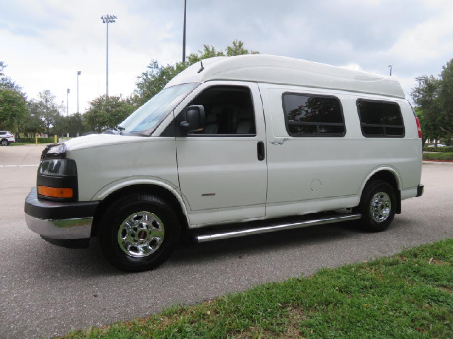 2012 /Gray Two Tone GMC Savana G3500 RWD Diesel Cargo (1GTZ7TCL5C1) with an 6.6L V8 OHV 16V TURBO DIESEL engine, 6-Speed Automatic transmission, located at 4301 Oak Circle #19, Boca Raton, FL, 33431, (954) 561-2499, 26.388861, -80.084038 - You are looking at Gorgeous Rare 1 Owner Rust Free 2012 GMC Savana 3500 Duramax 6.6L Diesel Handicap Wheelchair Conversion Van with 73K Original Miles, Power Side Entry Ricon 600Lb Wheelchair Lift, Leather, Heated Front Seats, Rear Power Folding Bench Seat Bed, Expanded Side Entry Doors, Michelin Ag - Photo#13