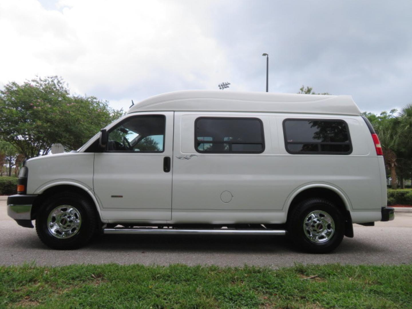 2012 /Gray Two Tone GMC Savana G3500 RWD Diesel Cargo (1GTZ7TCL5C1) with an 6.6L V8 OHV 16V TURBO DIESEL engine, 6-Speed Automatic transmission, located at 4301 Oak Circle #19, Boca Raton, FL, 33431, (954) 561-2499, 26.388861, -80.084038 - You are looking at Gorgeous Rare 1 Owner Rust Free 2012 GMC Savana 3500 Duramax 6.6L Diesel Handicap Wheelchair Conversion Van with 73K Original Miles, Power Side Entry Ricon 600Lb Wheelchair Lift, Leather, Heated Front Seats, Rear Power Folding Bench Seat Bed, Expanded Side Entry Doors, Michelin Ag - Photo#15