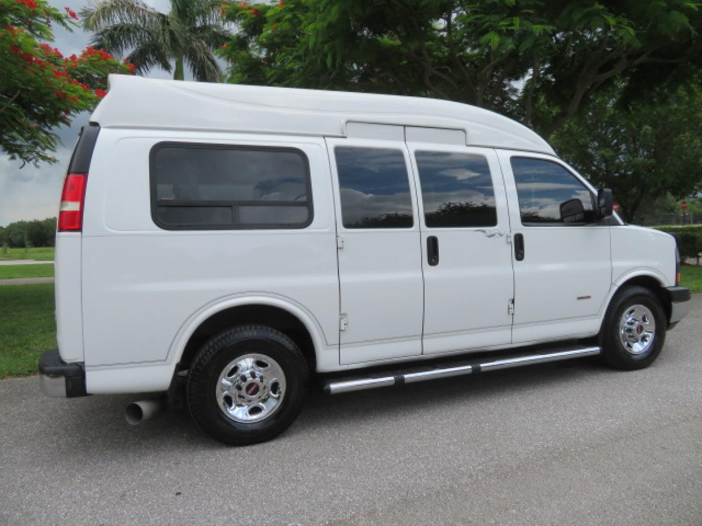 2012 /Gray Two Tone GMC Savana G3500 RWD Diesel Cargo (1GTZ7TCL5C1) with an 6.6L V8 OHV 16V TURBO DIESEL engine, 6-Speed Automatic transmission, located at 4301 Oak Circle #19, Boca Raton, FL, 33431, (954) 561-2499, 26.388861, -80.084038 - You are looking at Gorgeous Rare 1 Owner Rust Free 2012 GMC Savana 3500 Duramax 6.6L Diesel Handicap Wheelchair Conversion Van with 73K Original Miles, Power Side Entry Ricon 600Lb Wheelchair Lift, Leather, Heated Front Seats, Rear Power Folding Bench Seat Bed, Expanded Side Entry Doors, Michelin Ag - Photo#20