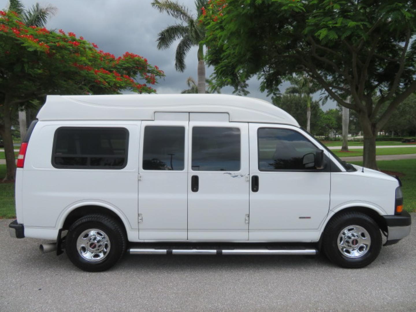 2012 /Gray Two Tone GMC Savana G3500 RWD Diesel Cargo (1GTZ7TCL5C1) with an 6.6L V8 OHV 16V TURBO DIESEL engine, 6-Speed Automatic transmission, located at 4301 Oak Circle #19, Boca Raton, FL, 33431, (954) 561-2499, 26.388861, -80.084038 - You are looking at Gorgeous Rare 1 Owner Rust Free 2012 GMC Savana 3500 Duramax 6.6L Diesel Handicap Wheelchair Conversion Van with 73K Original Miles, Power Side Entry Ricon 600Lb Wheelchair Lift, Leather, Heated Front Seats, Rear Power Folding Bench Seat Bed, Expanded Side Entry Doors, Michelin Ag - Photo#21