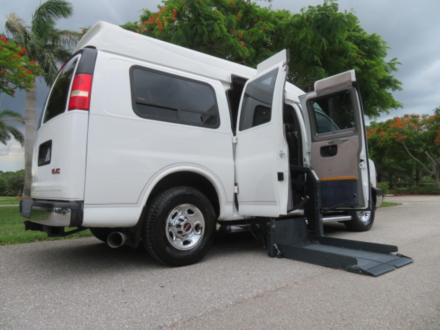 2012 /Gray Two Tone GMC Savana G3500 RWD Diesel Cargo (1GTZ7TCL5C1) with an 6.6L V8 OHV 16V TURBO DIESEL engine, 6-Speed Automatic transmission, located at 4301 Oak Circle #19, Boca Raton, FL, 33431, (954) 561-2499, 26.388861, -80.084038 - You are looking at Gorgeous Rare 1 Owner Rust Free 2012 GMC Savana 3500 Duramax 6.6L Diesel Handicap Wheelchair Conversion Van with 73K Original Miles, Power Side Entry Ricon 600Lb Wheelchair Lift, Leather, Heated Front Seats, Rear Power Folding Bench Seat Bed, Expanded Side Entry Doors, Michelin Ag - Photo#49