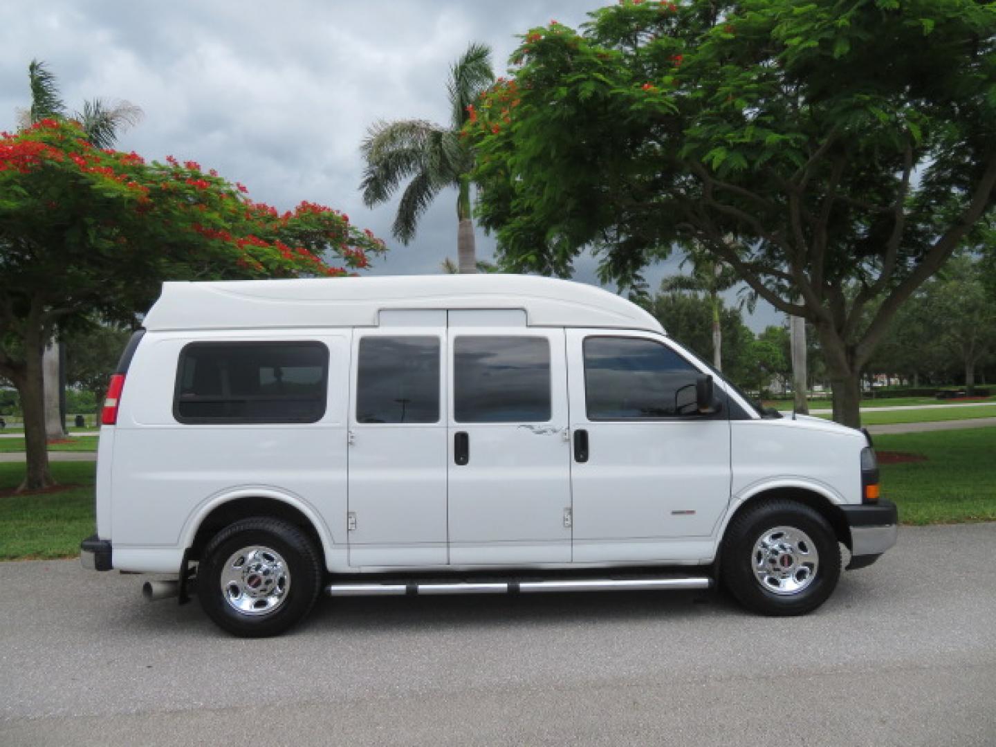 2012 /Gray Two Tone GMC Savana G3500 RWD Diesel Cargo (1GTZ7TCL5C1) with an 6.6L V8 OHV 16V TURBO DIESEL engine, 6-Speed Automatic transmission, located at 4301 Oak Circle #19, Boca Raton, FL, 33431, (954) 561-2499, 26.388861, -80.084038 - You are looking at Gorgeous Rare 1 Owner Rust Free 2012 GMC Savana 3500 Duramax 6.6L Diesel Handicap Wheelchair Conversion Van with 73K Original Miles, Power Side Entry Ricon 600Lb Wheelchair Lift, Leather, Heated Front Seats, Rear Power Folding Bench Seat Bed, Expanded Side Entry Doors, Michelin Ag - Photo#6