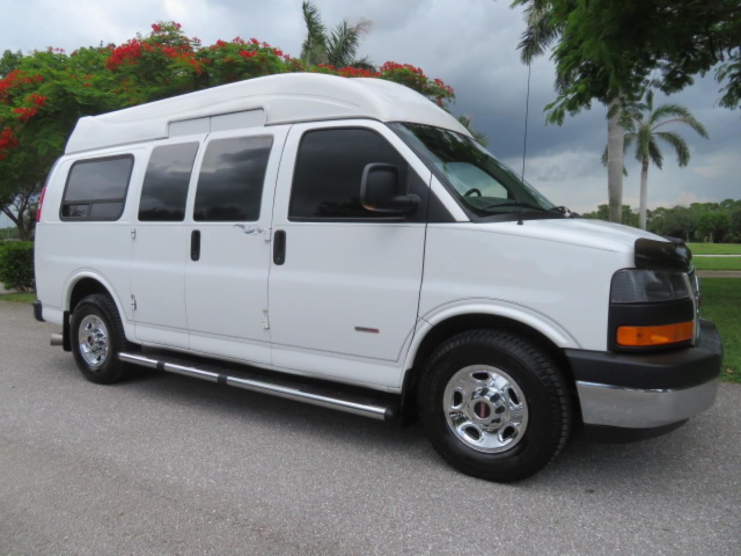 2012 /Gray Two Tone GMC Savana G3500 RWD Diesel Cargo (1GTZ7TCL5C1) with an 6.6L V8 OHV 16V TURBO DIESEL engine, 6-Speed Automatic transmission, located at 4301 Oak Circle #19, Boca Raton, FL, 33431, (954) 561-2499, 26.388861, -80.084038 - You are looking at Gorgeous Rare 1 Owner Rust Free 2012 GMC Savana 3500 Duramax 6.6L Diesel Handicap Wheelchair Conversion Van with 73K Original Miles, Power Side Entry Ricon 600Lb Wheelchair Lift, Leather, Heated Front Seats, Rear Power Folding Bench Seat Bed, Expanded Side Entry Doors, Michelin Ag - Photo#8