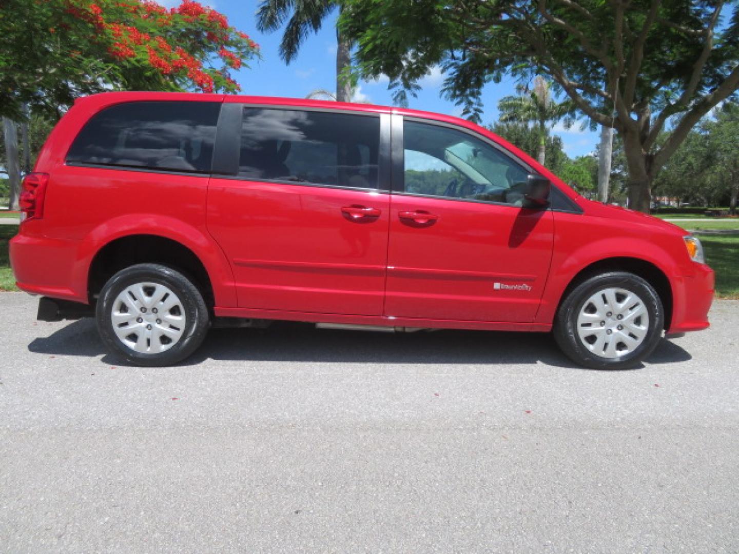 2015 Dodge Grand Caravan SE (2C4RDGBG4FR) with an 3.6L V6 DOHC 24V engine, 6-Speed Automatic transmission, located at 4301 Oak Circle #19, Boca Raton, FL, 33431, (954) 561-2499, 26.388861, -80.084038 - You are looking at a Gorgeous 2015 Dodge Grand Caravan SE Braunability Handicap Wheelchair Conversion Van with only 8100 Original Miles, Rear Entry Manual Ramp System, Rear Folding Seat Option, Rear Q Lock 150 Docking System, Full Power Package, Wheelchair Restraints, Rear Seat Belt Restraint, and M - Photo#25