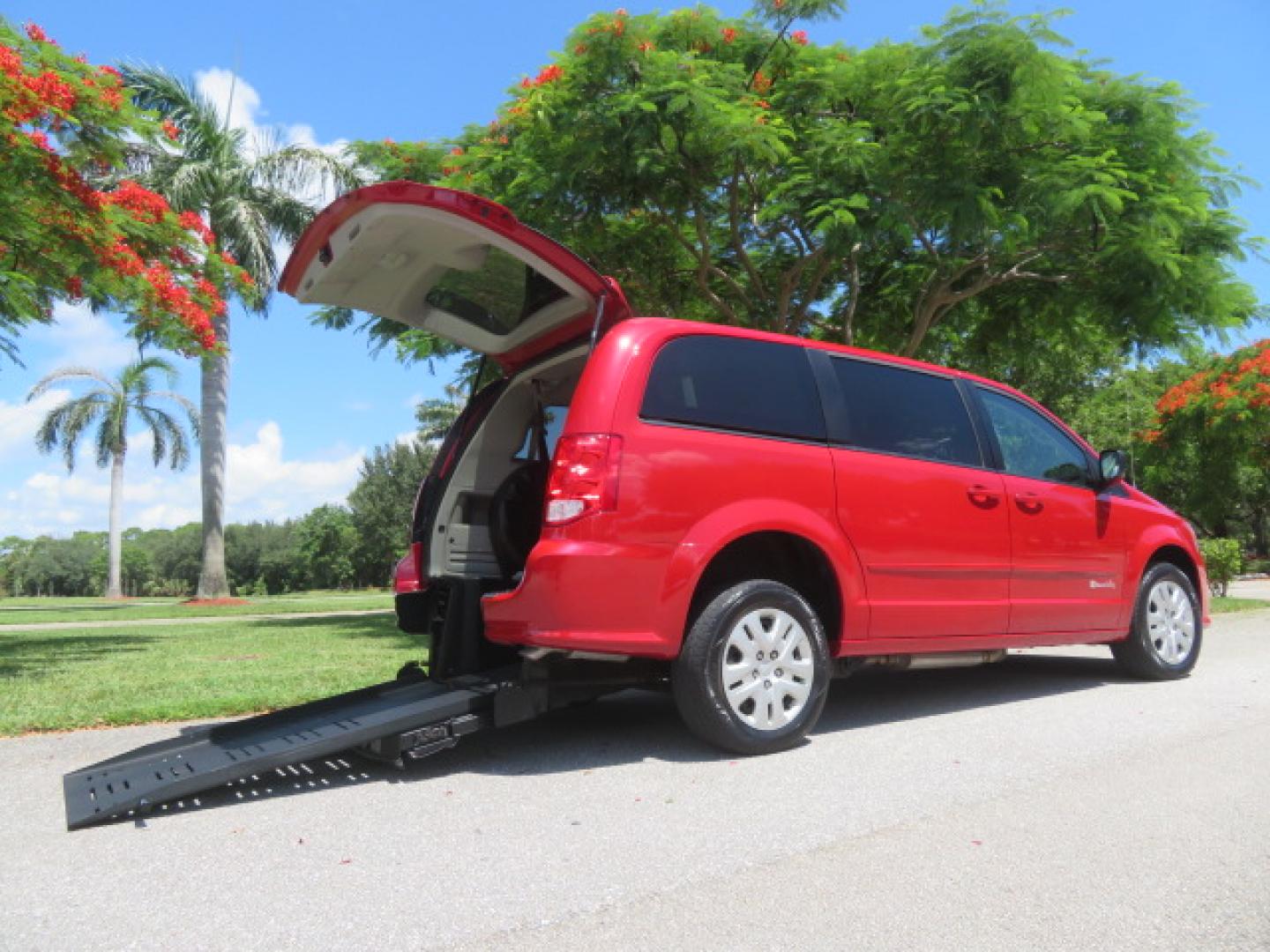 2015 Dodge Grand Caravan SE (2C4RDGBG4FR) with an 3.6L V6 DOHC 24V engine, 6-Speed Automatic transmission, located at 4301 Oak Circle #19, Boca Raton, FL, 33431, (954) 561-2499, 26.388861, -80.084038 - You are looking at a Gorgeous 2015 Dodge Grand Caravan SE Braunability Handicap Wheelchair Conversion Van with only 8100 Original Miles, Rear Entry Manual Ramp System, Rear Folding Seat Option, Rear Q Lock 150 Docking System, Full Power Package, Wheelchair Restraints, Rear Seat Belt Restraint, and M - Photo#39