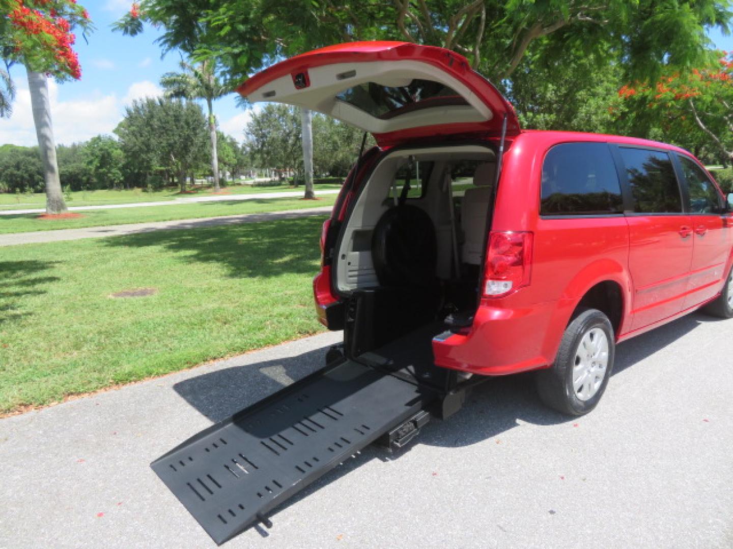 2015 Dodge Grand Caravan SE (2C4RDGBG4FR) with an 3.6L V6 DOHC 24V engine, 6-Speed Automatic transmission, located at 4301 Oak Circle #19, Boca Raton, FL, 33431, (954) 561-2499, 26.388861, -80.084038 - You are looking at a Gorgeous 2015 Dodge Grand Caravan SE Braunability Handicap Wheelchair Conversion Van with only 8100 Original Miles, Rear Entry Manual Ramp System, Rear Folding Seat Option, Rear Q Lock 150 Docking System, Full Power Package, Wheelchair Restraints, Rear Seat Belt Restraint, and M - Photo#43