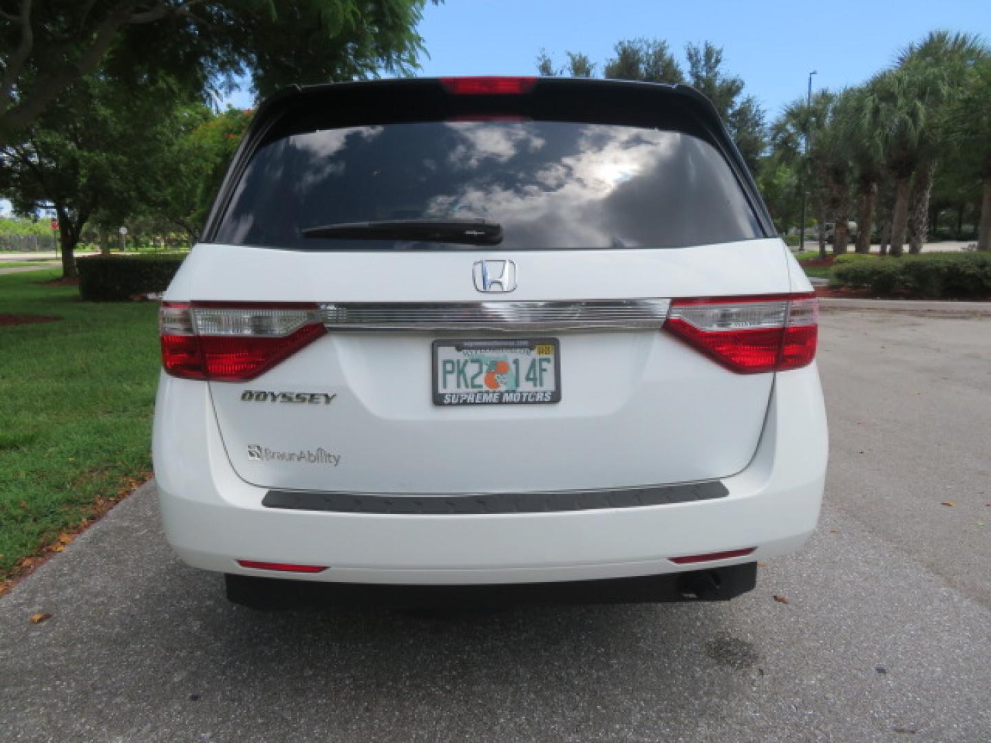 2012 /Tan Honda Odyssey EX (5FNRL5H41CB) with an 3.5L V6 SOHC 24V engine, 5-Speed Automatic transmission, located at 4301 Oak Circle #19, Boca Raton, FL, 33431, (954) 561-2499, 26.388861, -80.084038 - You are looking at a beautiful 2012 Honda Odyssey EX Braunability Handicap Wheelchair Conversion Van with Side Entry Braun Power Foldout Ramp System, Q Straint Tie Down System in the Floor, Hard Core Rubber Floor, Kneel Down System, Remote Keyless Entry with Remote Power Doors and Ramp System, 2 Key - Photo#10