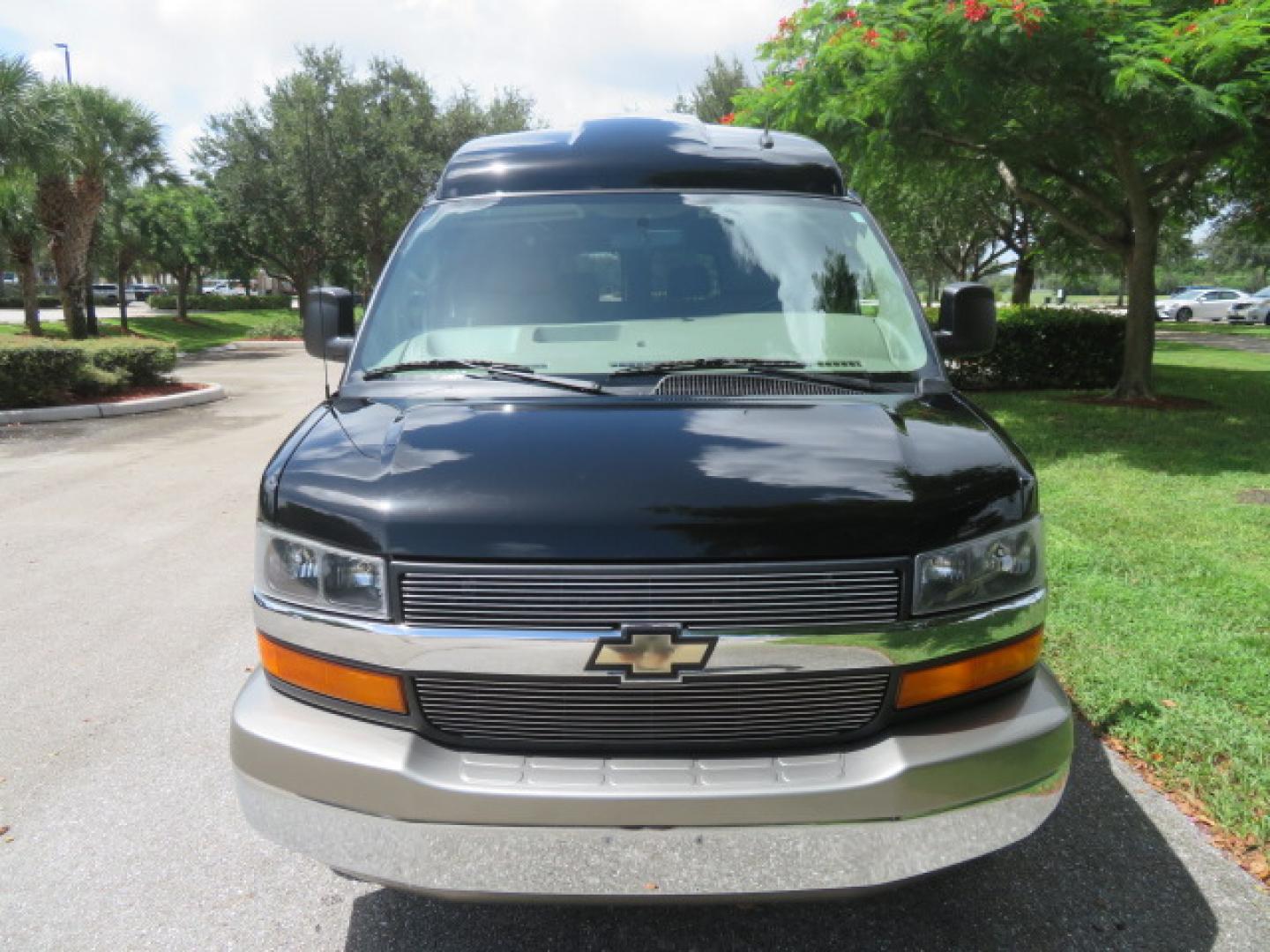 2014 /Beige Chevrolet Express G2500 3LT RV (1GBSGDC40E1) with an 5.3L V8 OHV 16V FFV engine, 6-Speed Automatic transmission, located at 4301 Oak Circle #19, Boca Raton, FL, 33431, (954) 561-2499, 26.388861, -80.084038 - You are looking at a Gorgeous 2014 Chevy Express High Top Handicap Wheelchair Conversion Van with Only 5100 Original Miles Fully Loaded with: 8 Door Package, American Luxury Conversion Package, Almost Brand New Side Entry Power Braunability Wheelchair Lift with 750LB Capacity, Leather, Rear Entertai - Photo#16