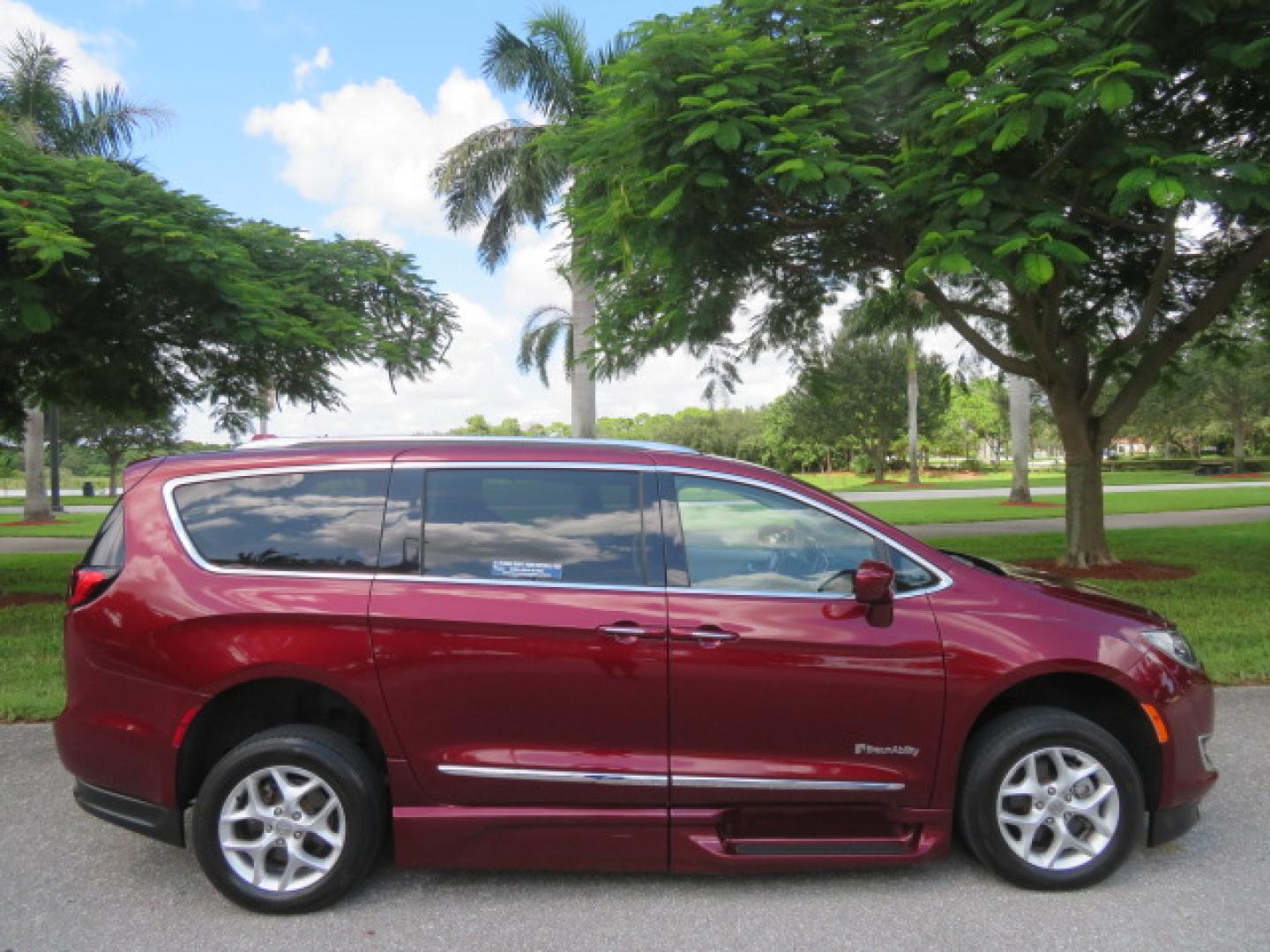 2020 /Black Chrysler Pacifica Touring-L Plus (2C4RC1EG7LR) with an 3.6L V6 DOHC 24V engine, 9A transmission, located at 4301 Oak Circle #19, Boca Raton, FL, 33431, (954) 561-2499, 26.388861, -80.084038 - You are looking at a Gorgeous Velvet Red Pearl 2020 Chrysler Pacifica Touring L Plus Braunability XT Power Foldout Side Entry Handicap Wheelchair Conversion Van with 37K Original Miles, Leather, Blu Ray Media Hubs with Rear Entertainment Screens, Active Noise Control, Heated Steering Wheel, Heated S - Photo#18