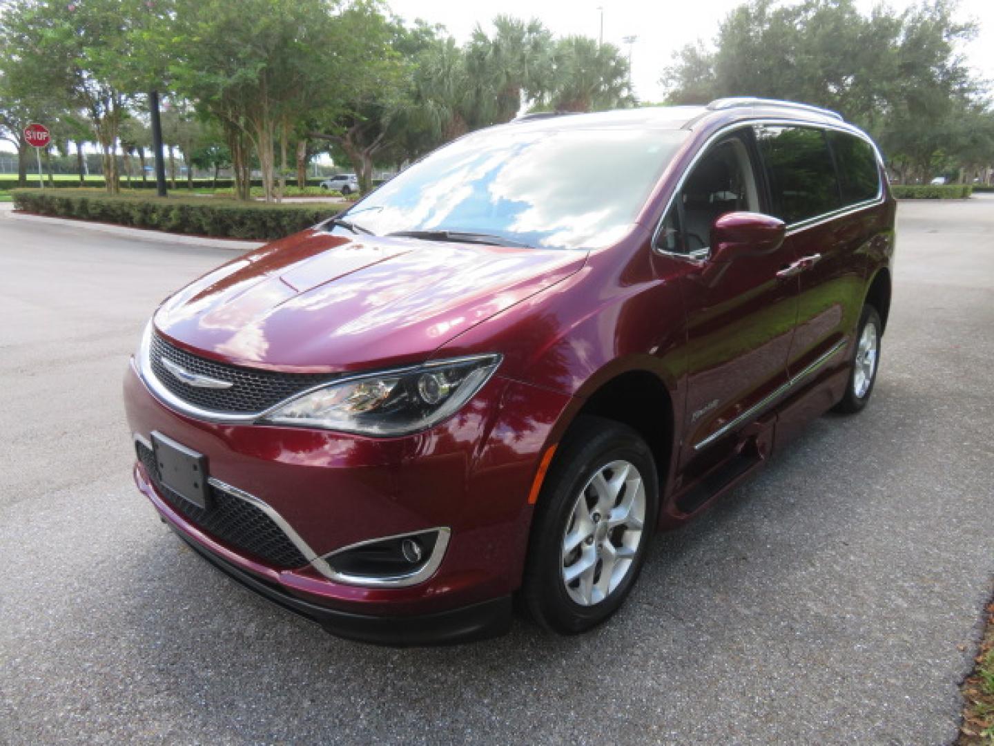 2020 /Black Chrysler Pacifica Touring-L Plus (2C4RC1EG7LR) with an 3.6L V6 DOHC 24V engine, 9A transmission, located at 4301 Oak Circle #19, Boca Raton, FL, 33431, (954) 561-2499, 26.388861, -80.084038 - You are looking at a Gorgeous Velvet Red Pearl 2020 Chrysler Pacifica Touring L Plus Braunability XT Power Foldout Side Entry Handicap Wheelchair Conversion Van with 37K Original Miles, Leather, Blu Ray Media Hubs with Rear Entertainment Screens, Active Noise Control, Heated Steering Wheel, Heated S - Photo#21